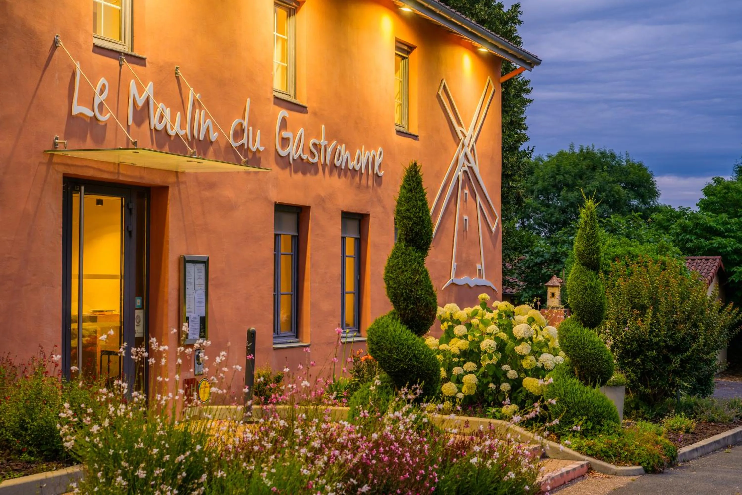 Facade/entrance in Le Moulin du Gastronome