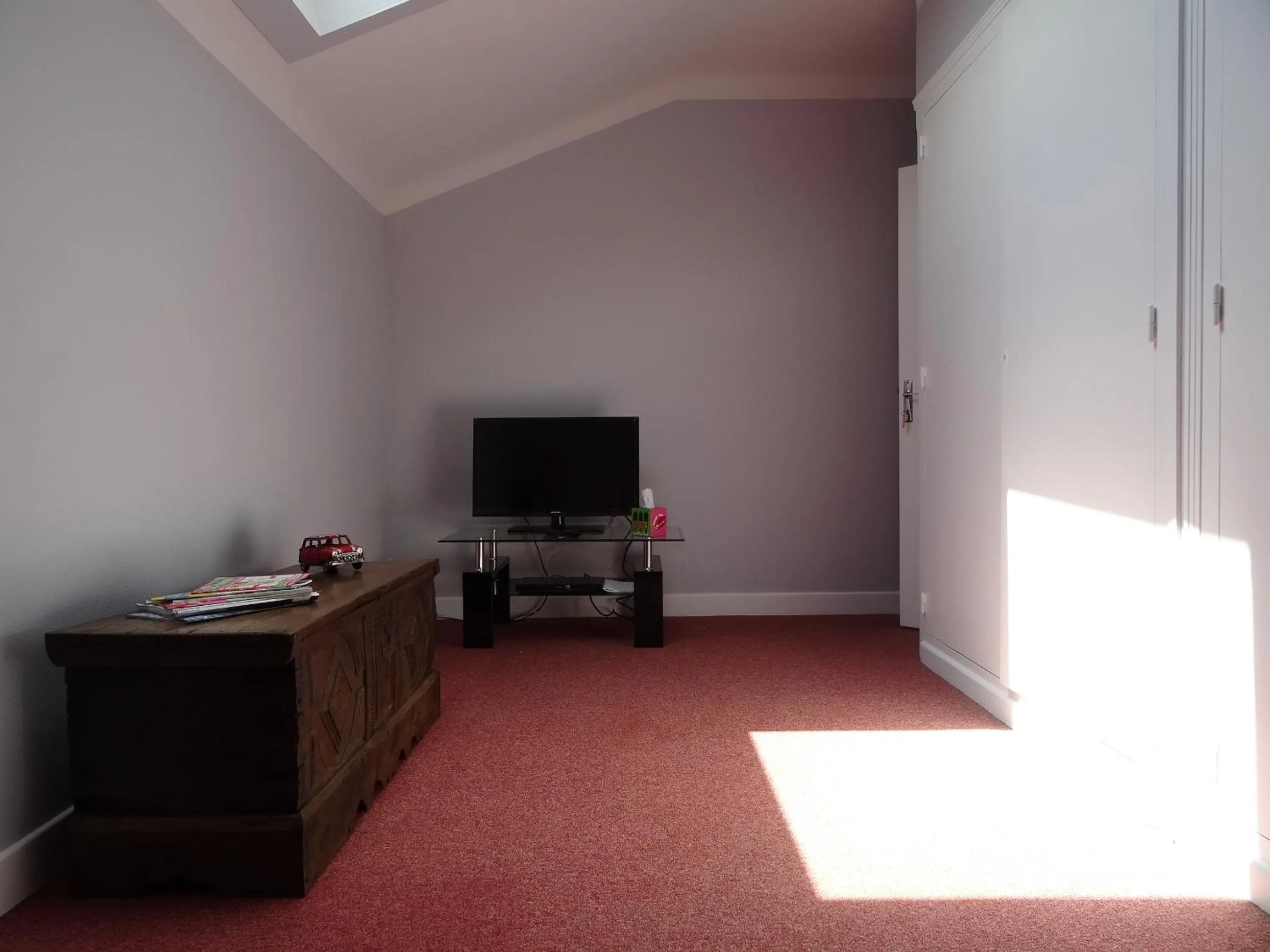 Communal lounge/ TV room in Gure Lana