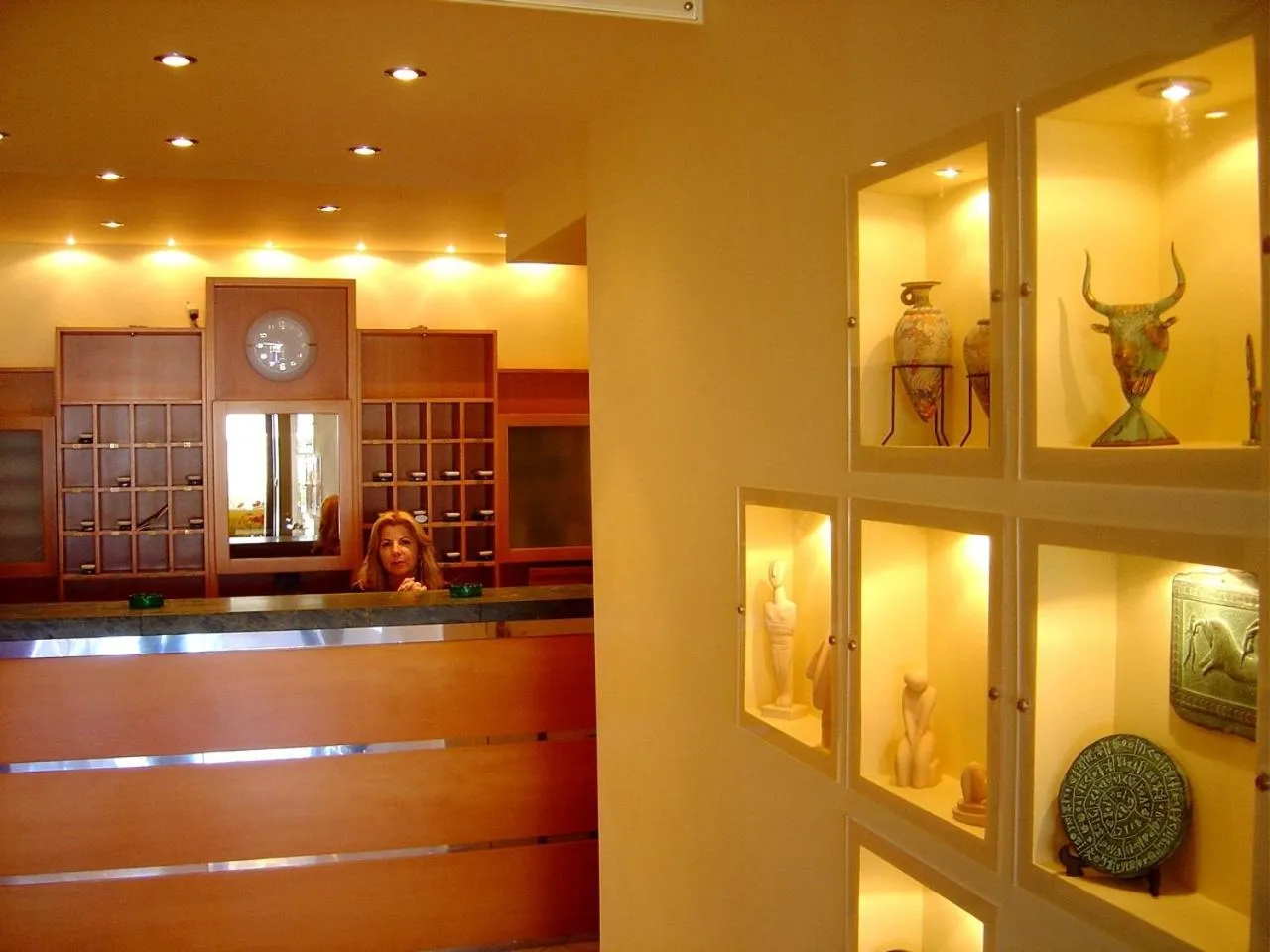 Lobby or reception in Elysee Hotel