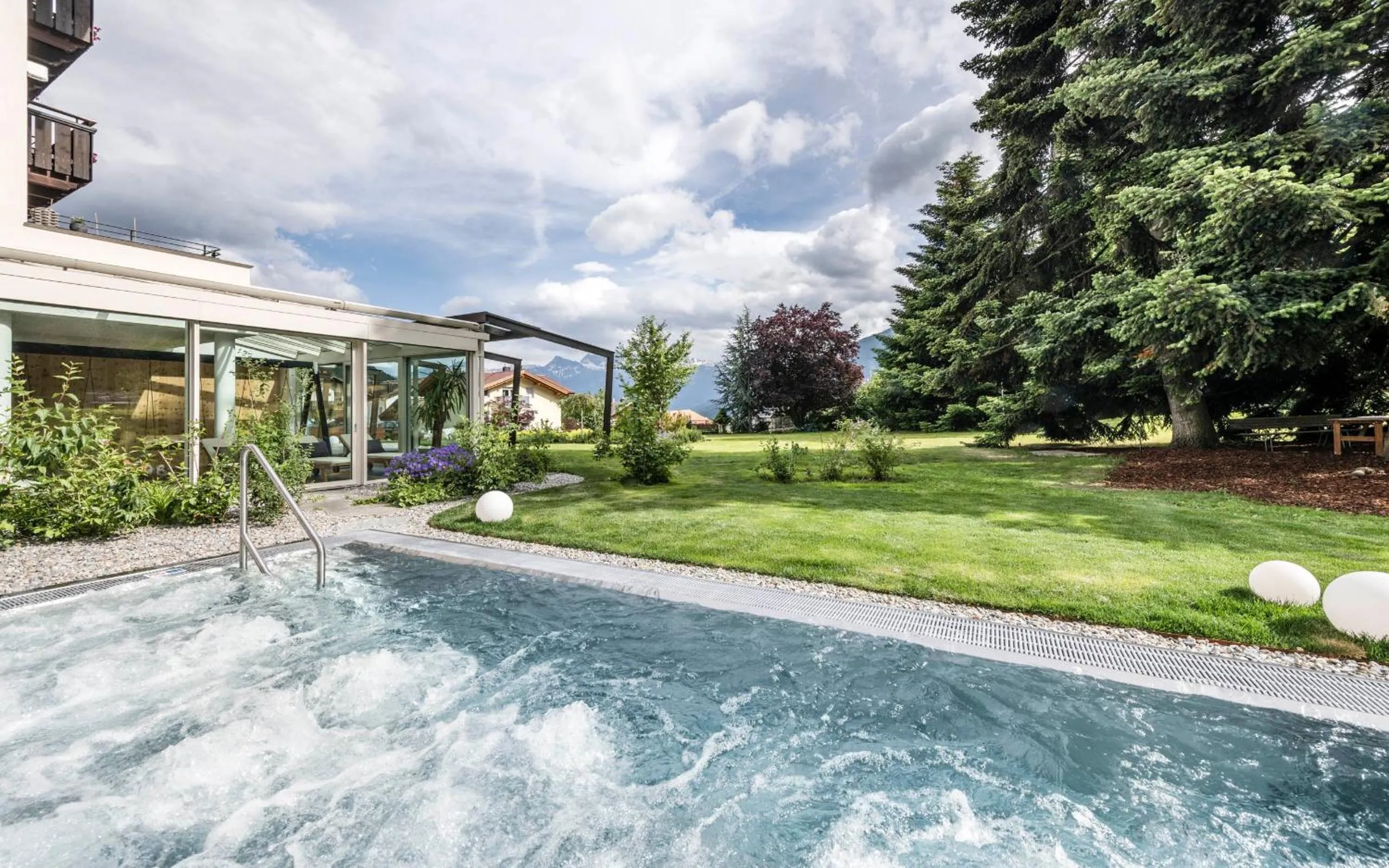 Swimming pool in Der Mohrenwirt ****