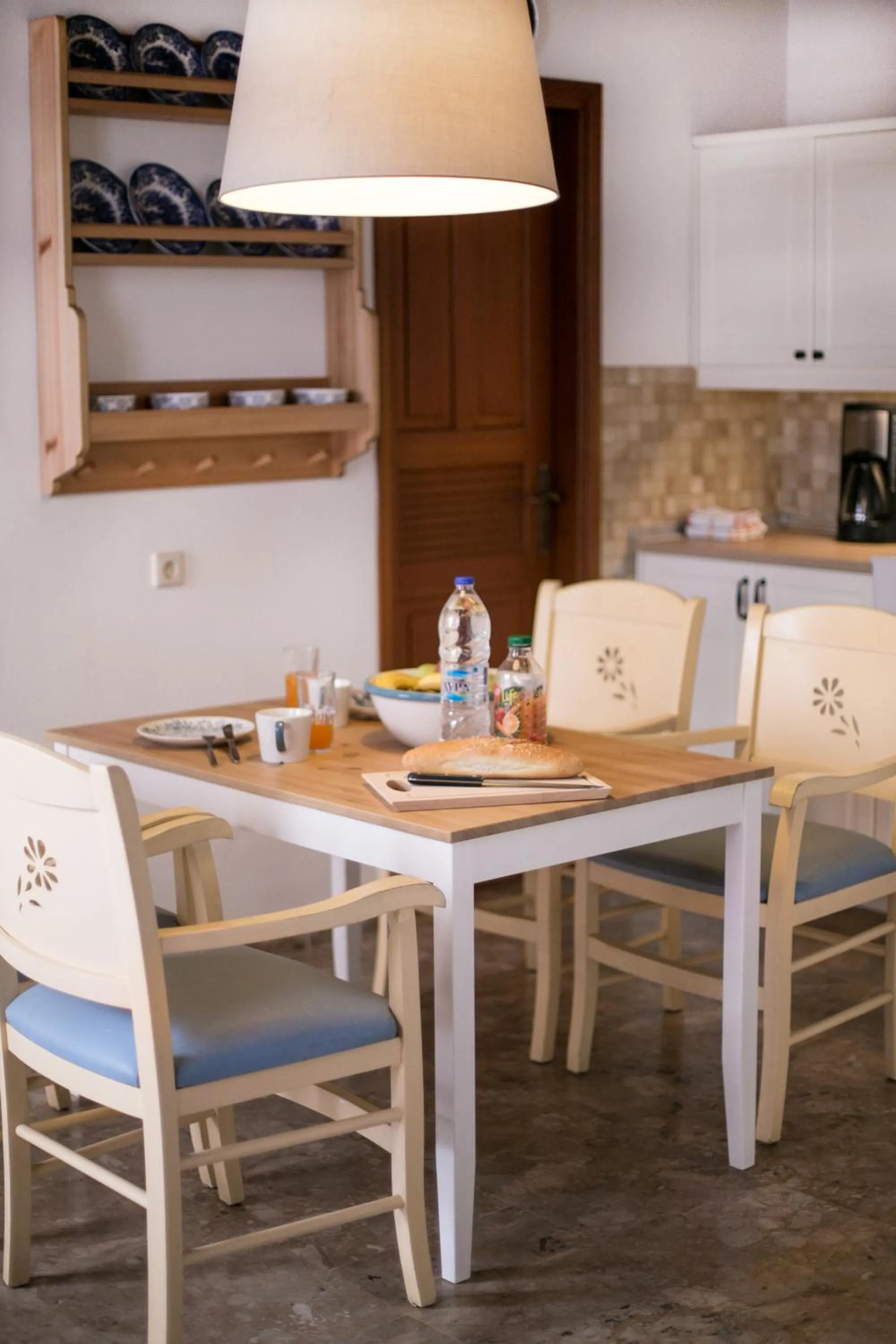 Coffee/tea facilities in Thea Villas and Suite