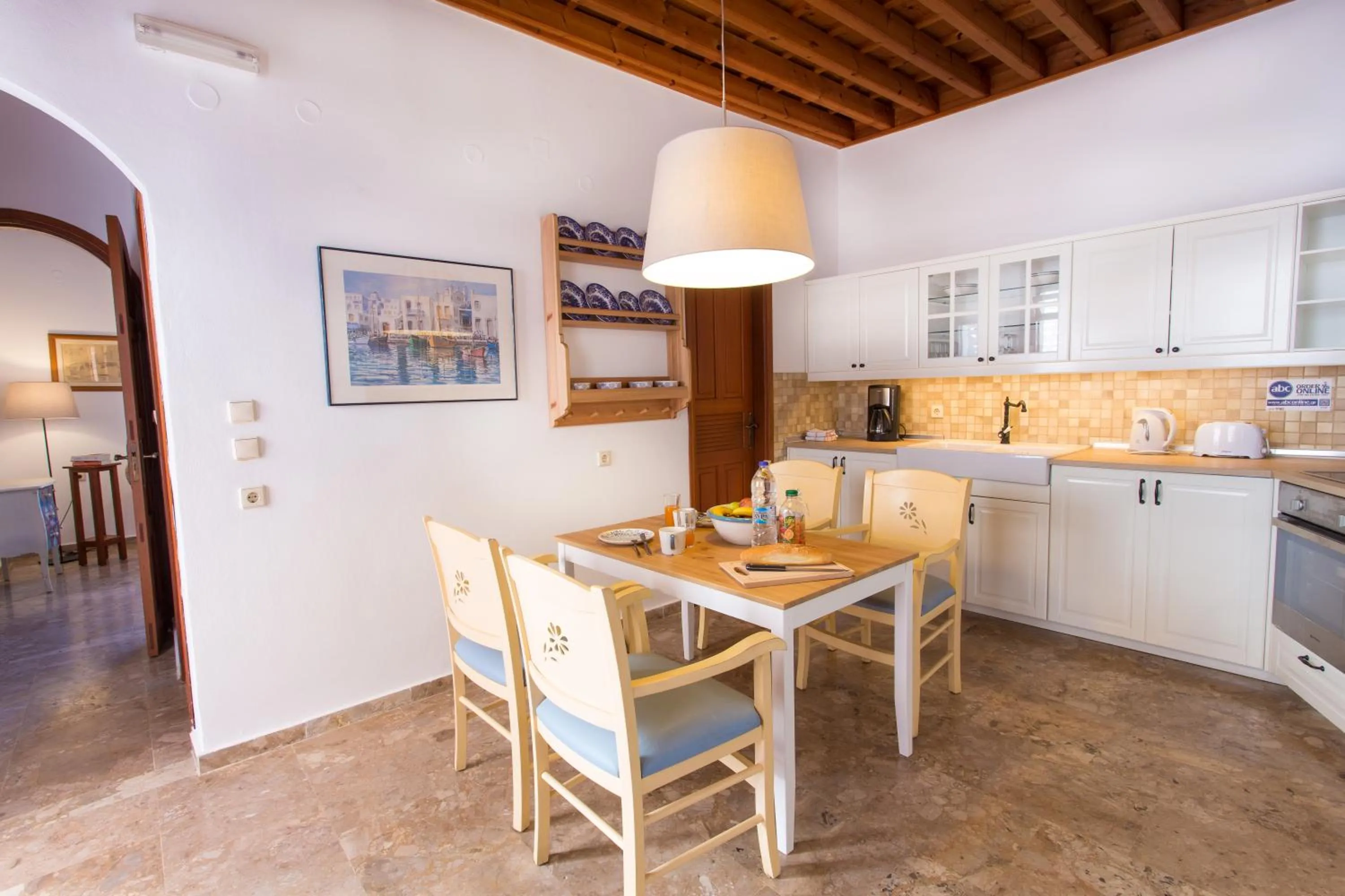 Coffee/tea facilities in Thea Villas and Suite