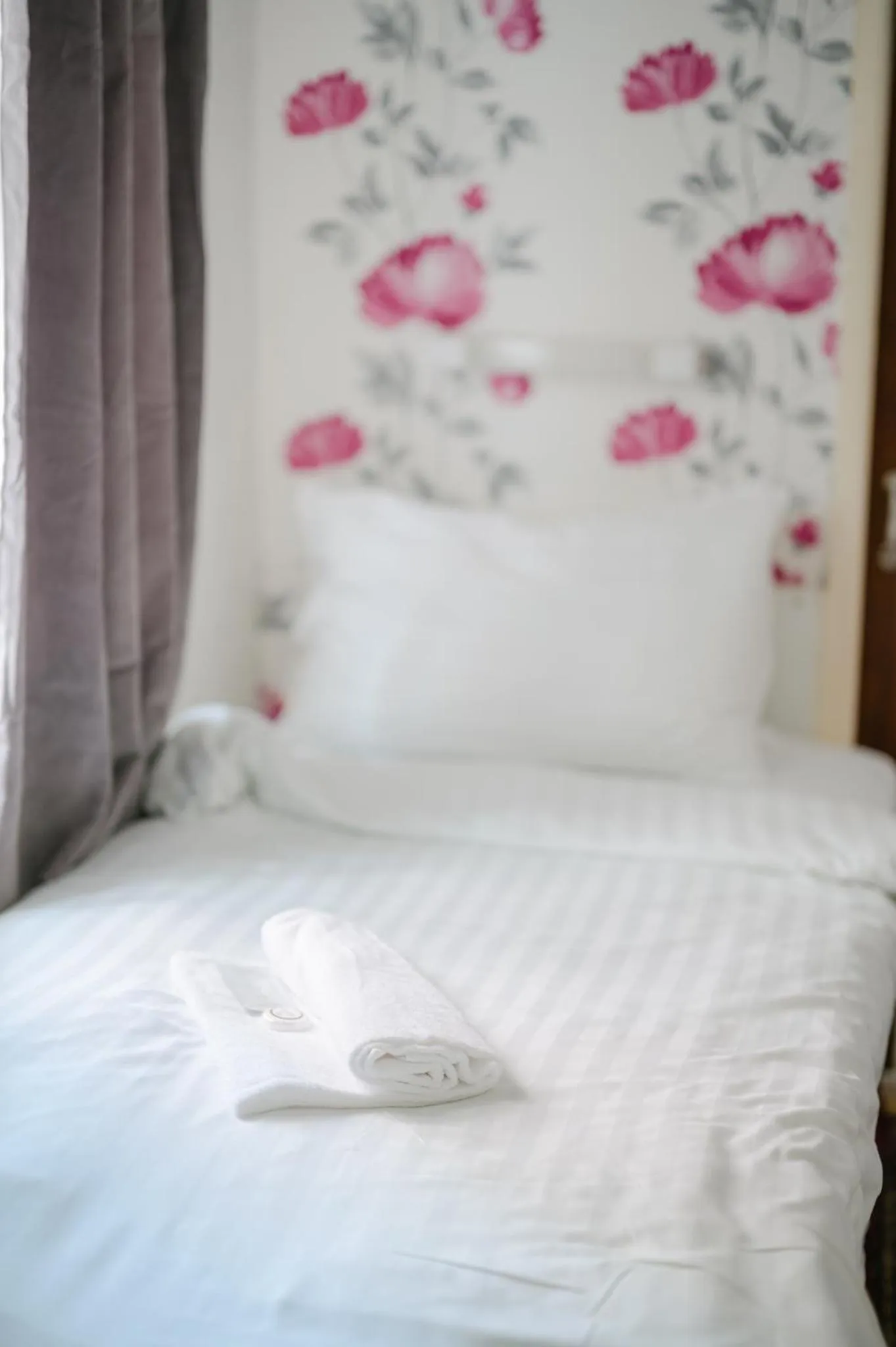 Bedroom in The Chimes on the Sea