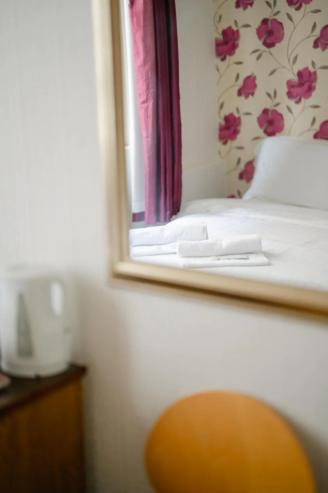 Bedroom in The Chimes on the Sea