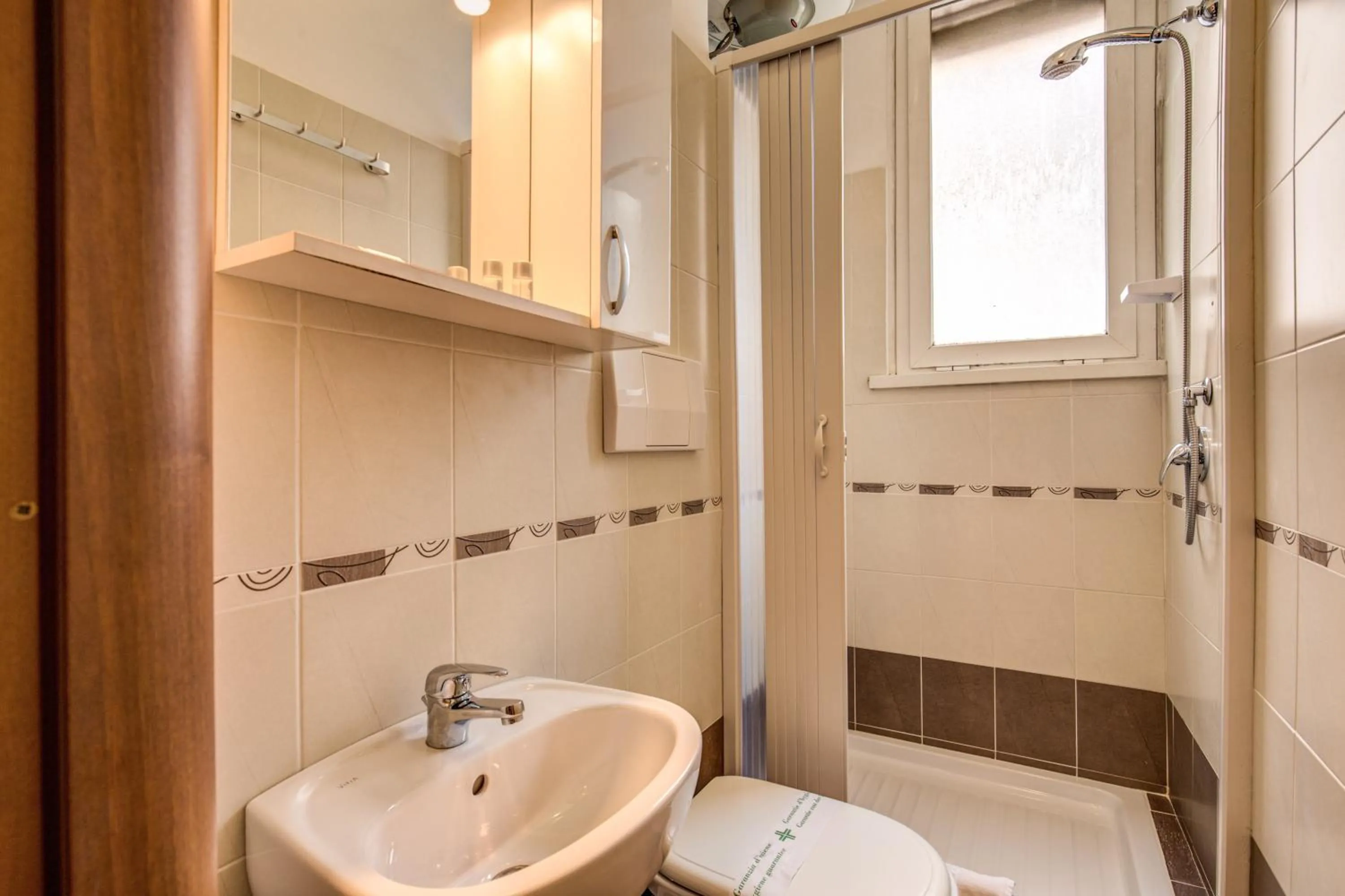 Bathroom in Trastevere Rooms