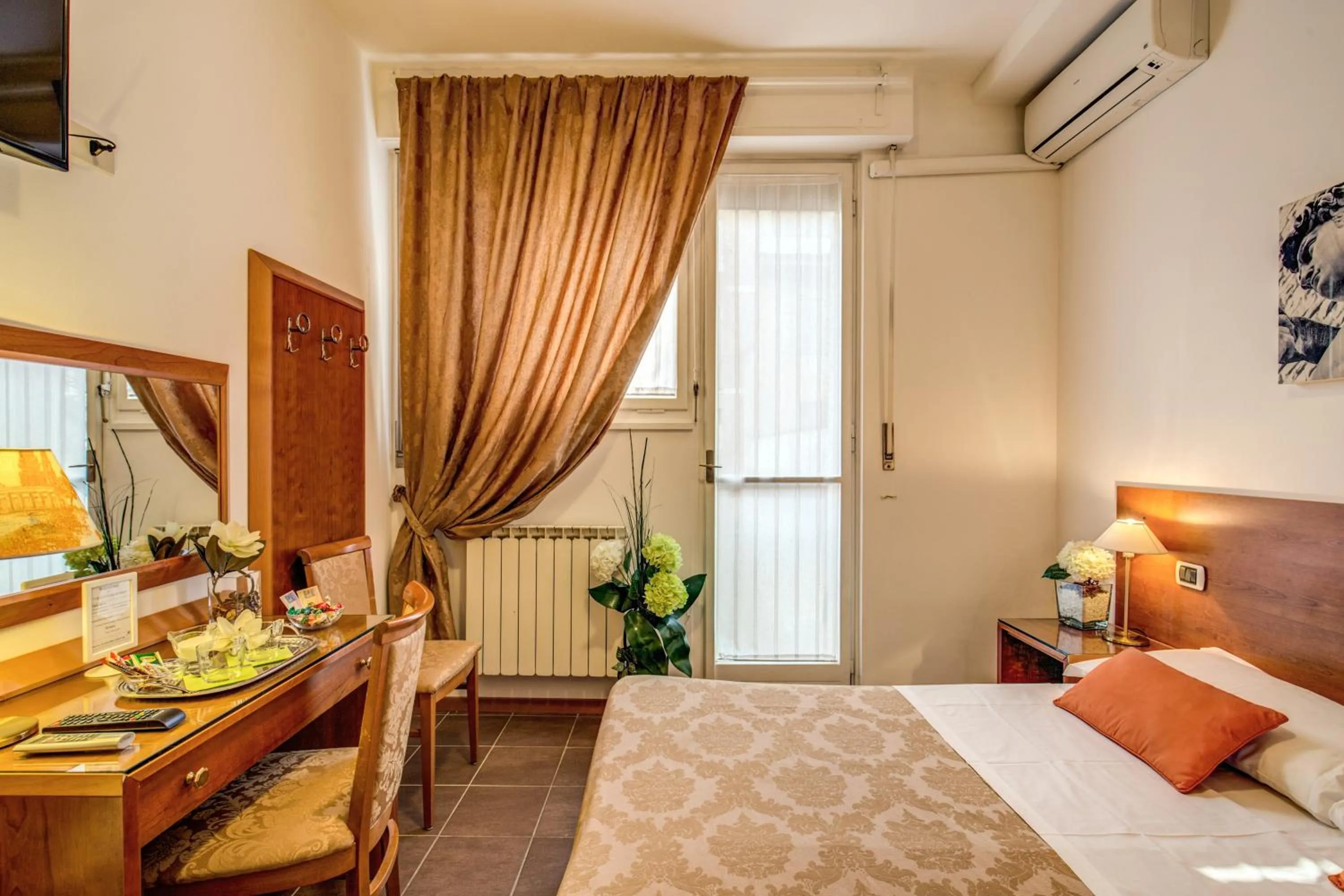 Bedroom, Bed in Trastevere Rooms