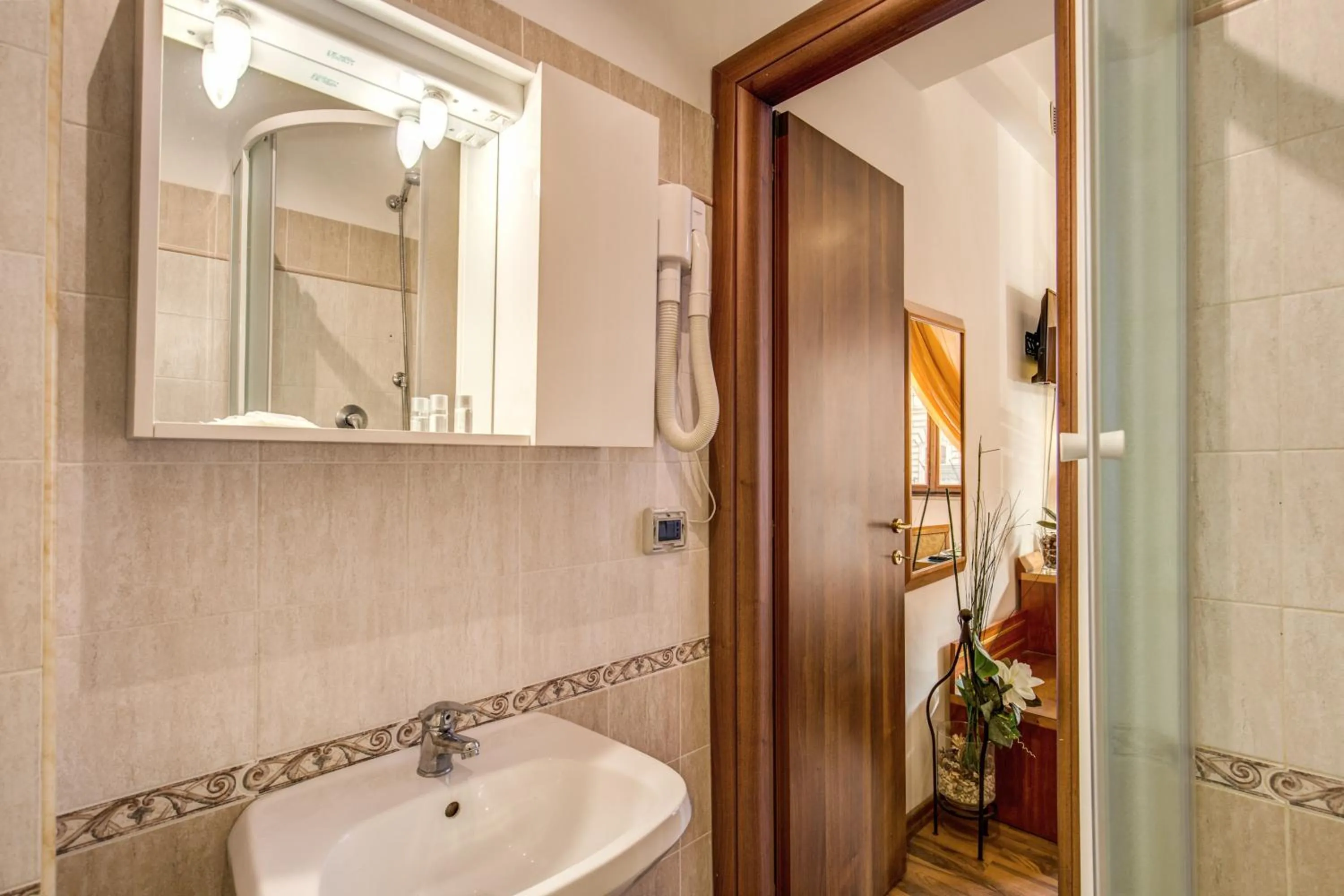 Bathroom in Trastevere Rooms