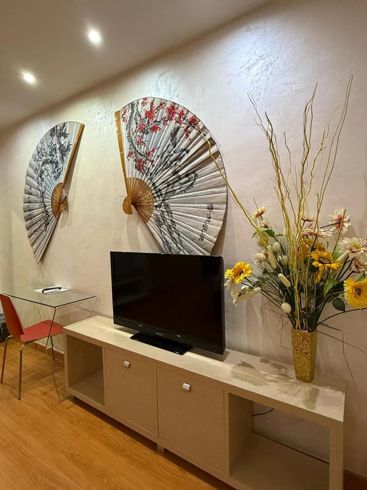 TV and multimedia in Via Palazzo Sanremo