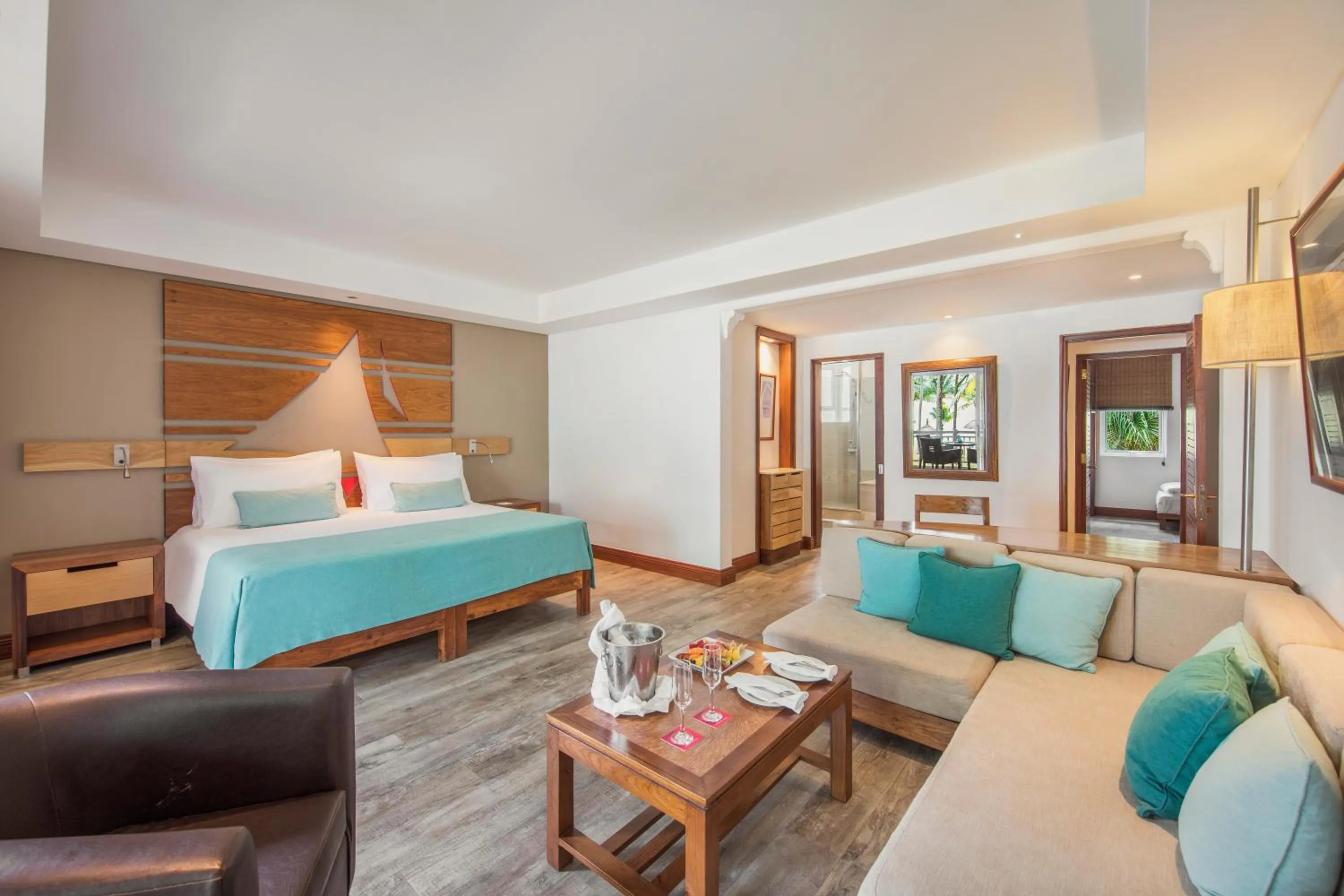 Bed in Shandrani Beachcomber Resort & Spa