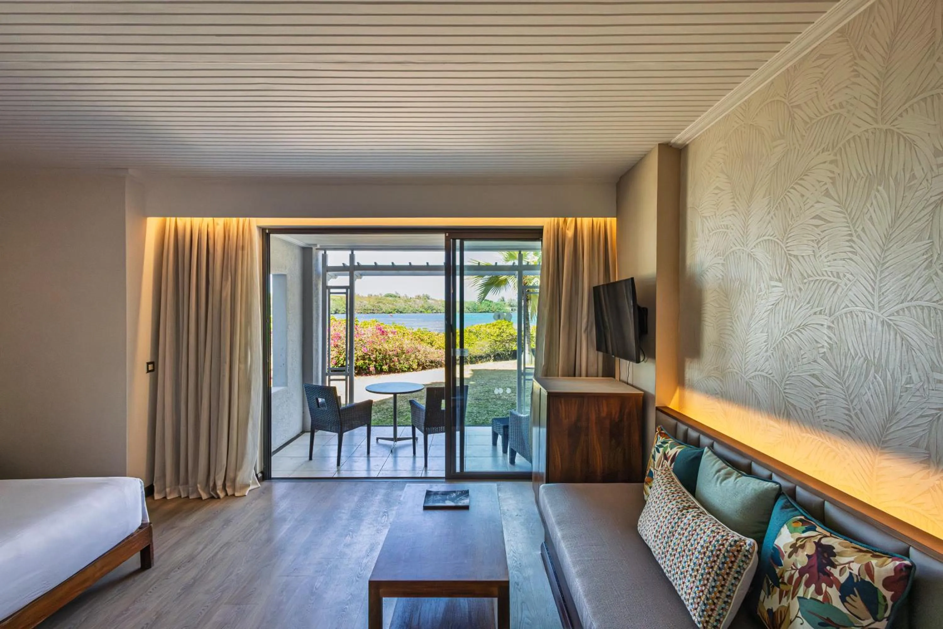 Floor plan, Bed in Shandrani Beachcomber Resort & Spa