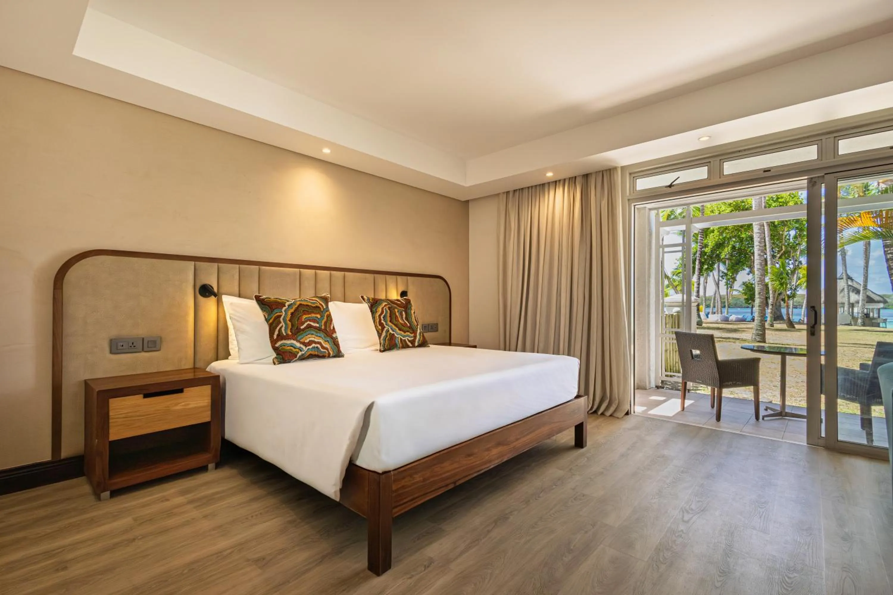 Bed in Shandrani Beachcomber Resort & Spa