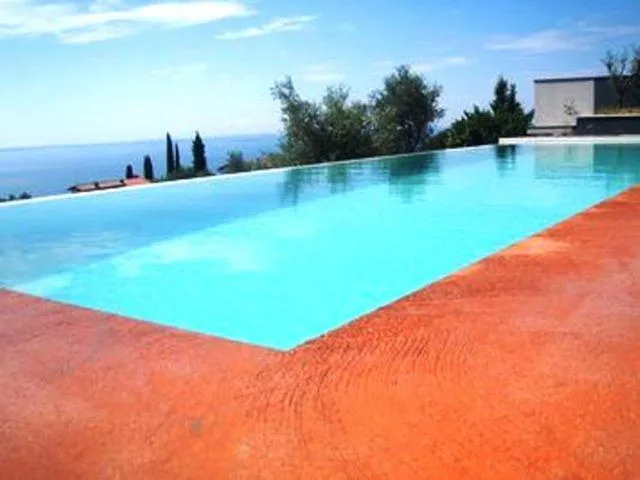 Swimming pool in Caselli Vigole al Sole