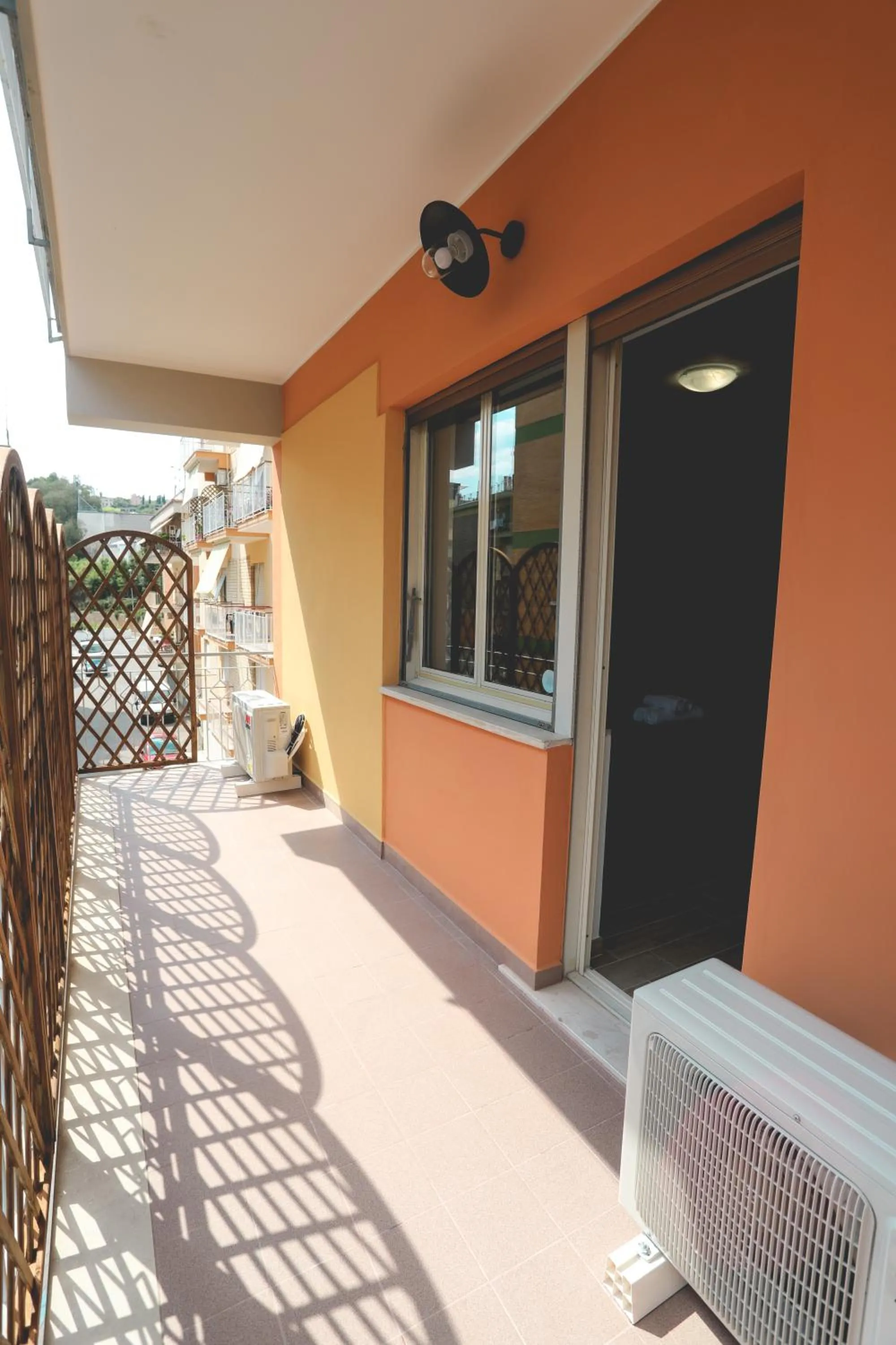 Il Viaggiatore Via Rimini Serapo