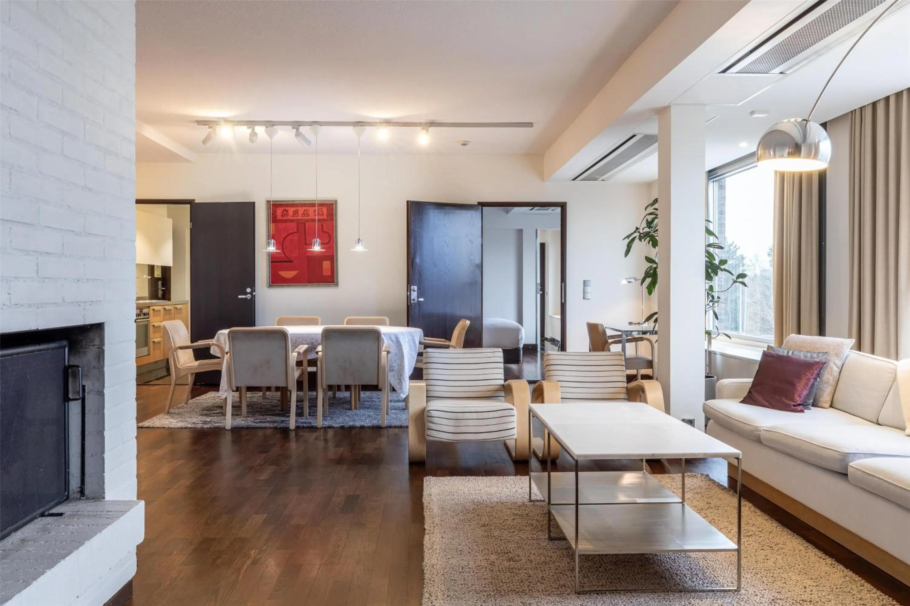 Living room in Hilton Helsinki Kalastajatorppa