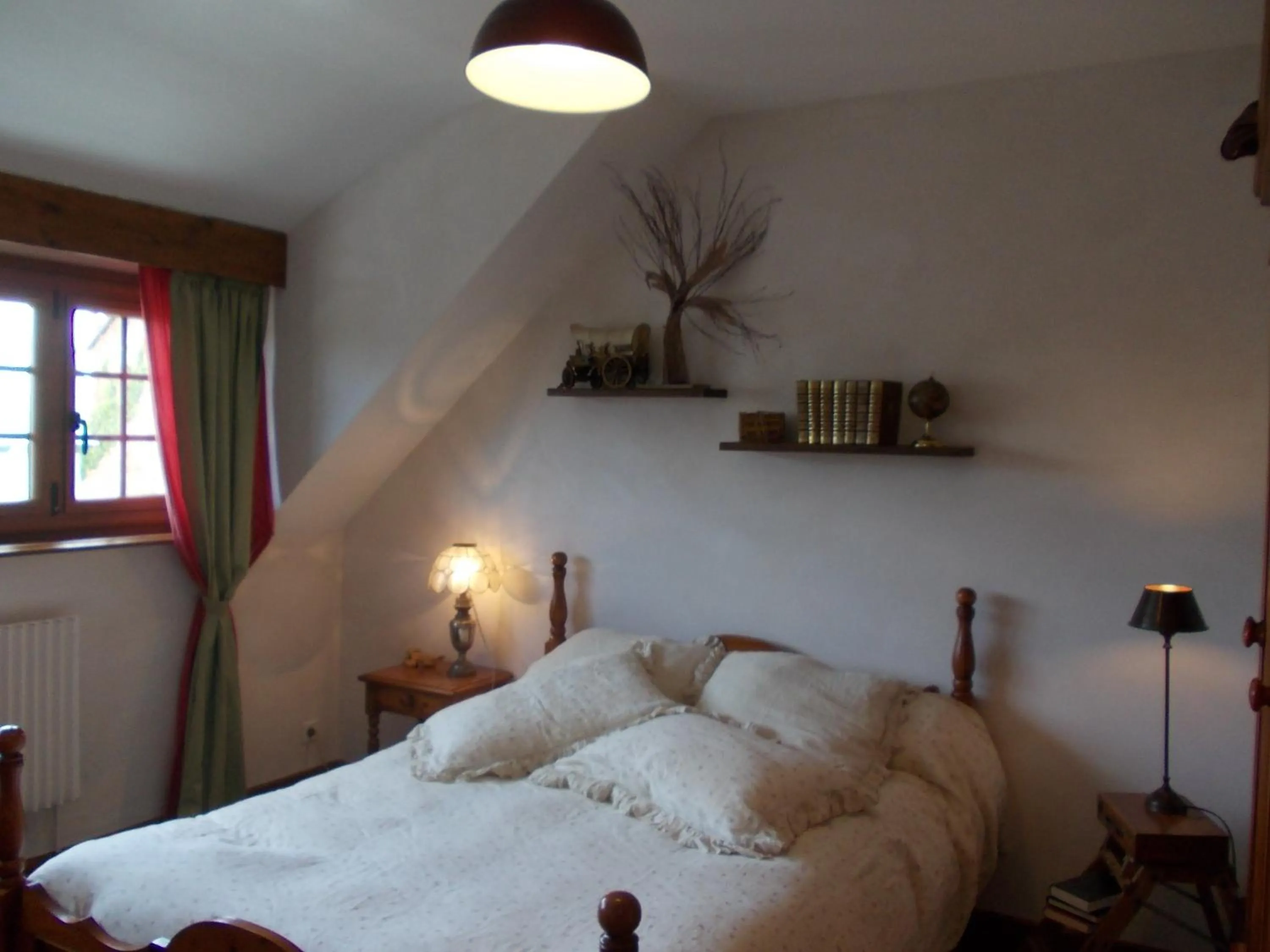 Bed in La Tourelle 22