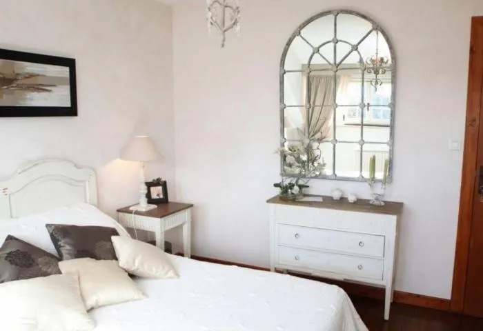 Bed in La Tourelle 22