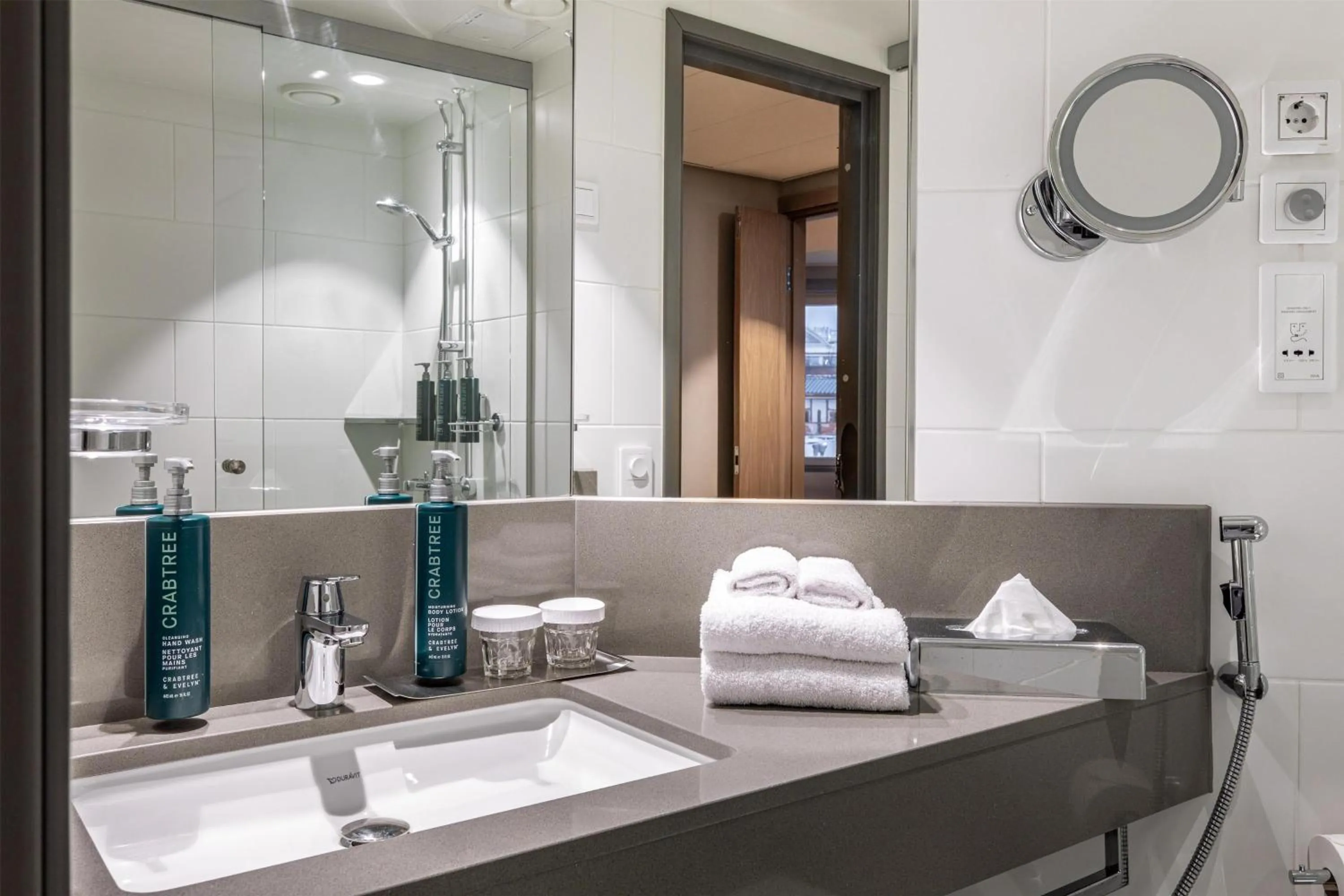 Bathroom in Hilton Helsinki Strand