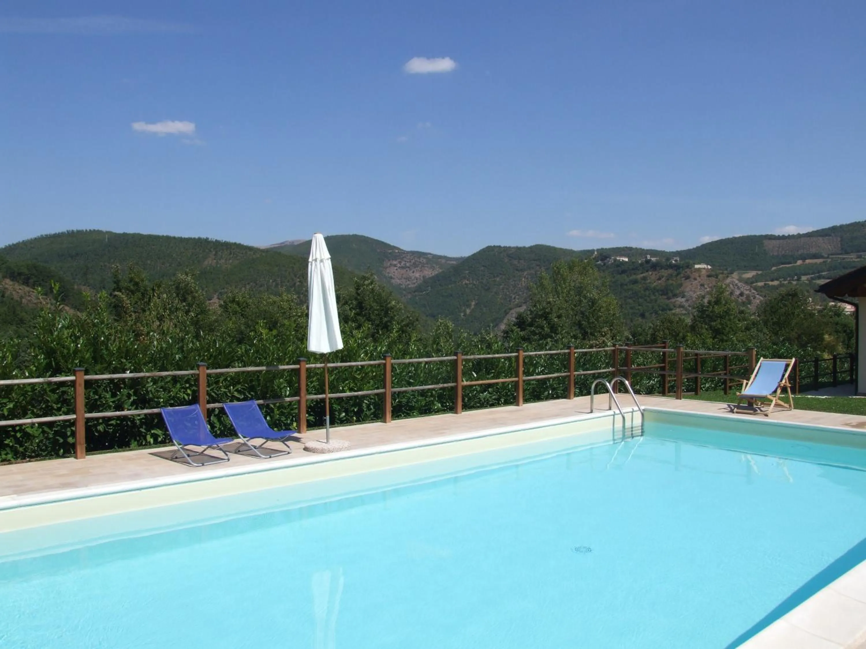Swimming pool in Valleprata