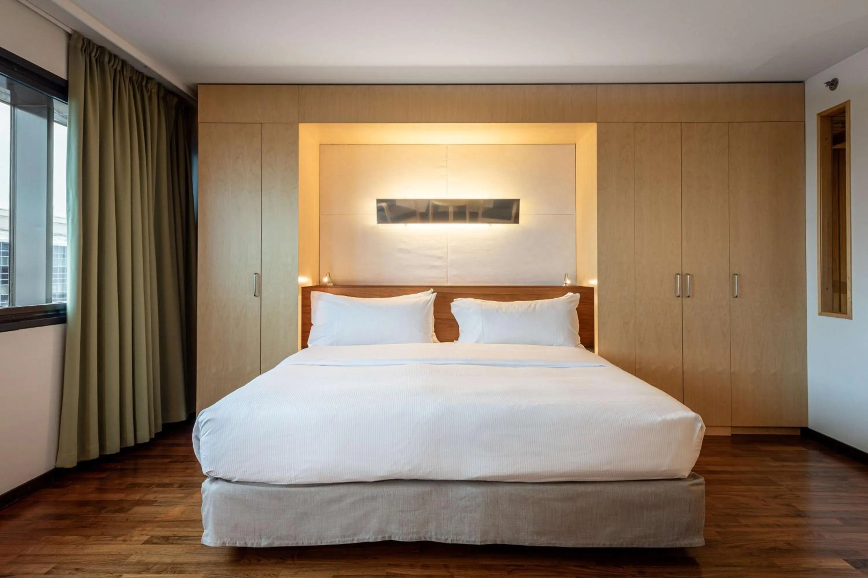 Bed in Hilton Helsinki Airport