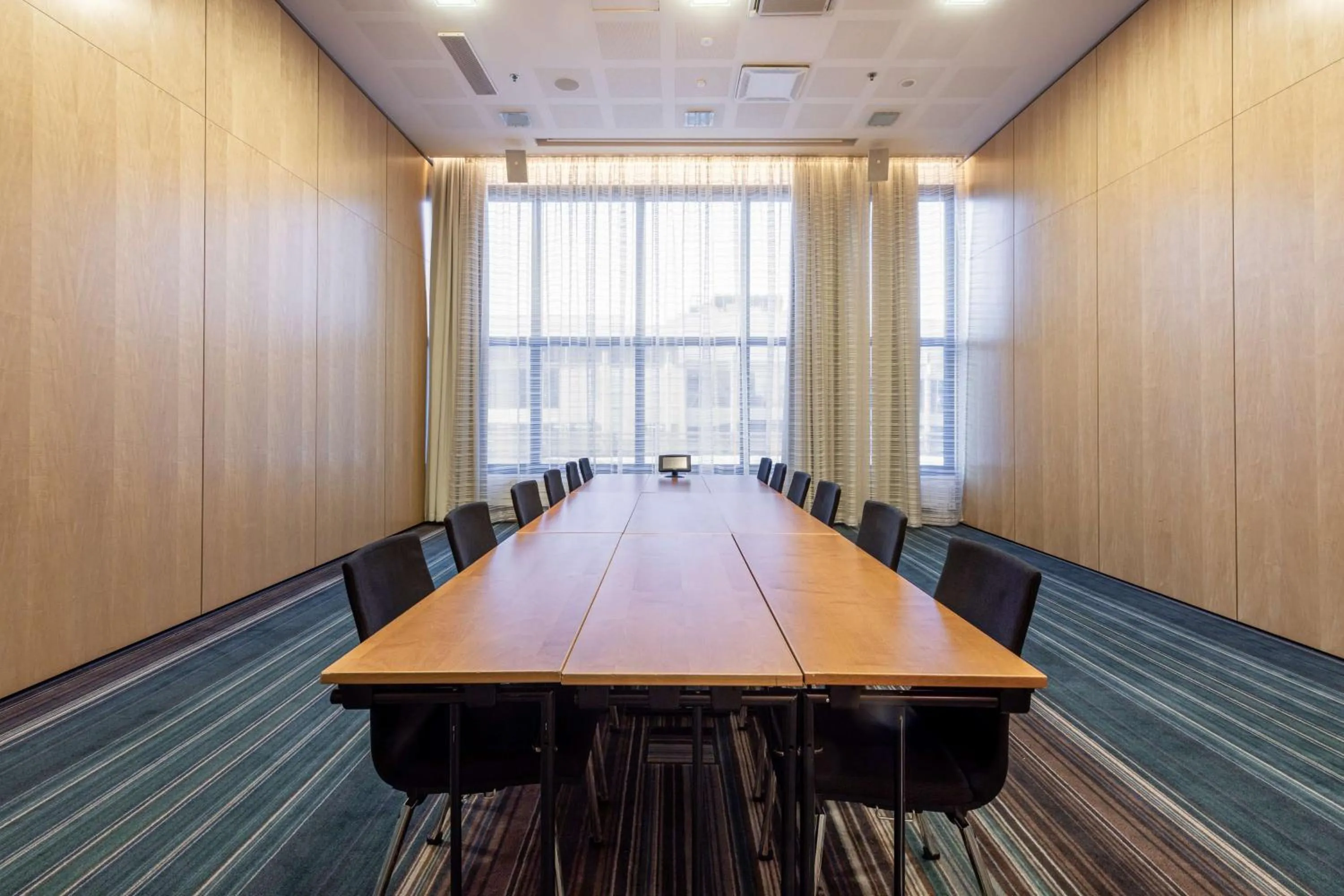 Meeting/conference room in Hilton Helsinki Airport