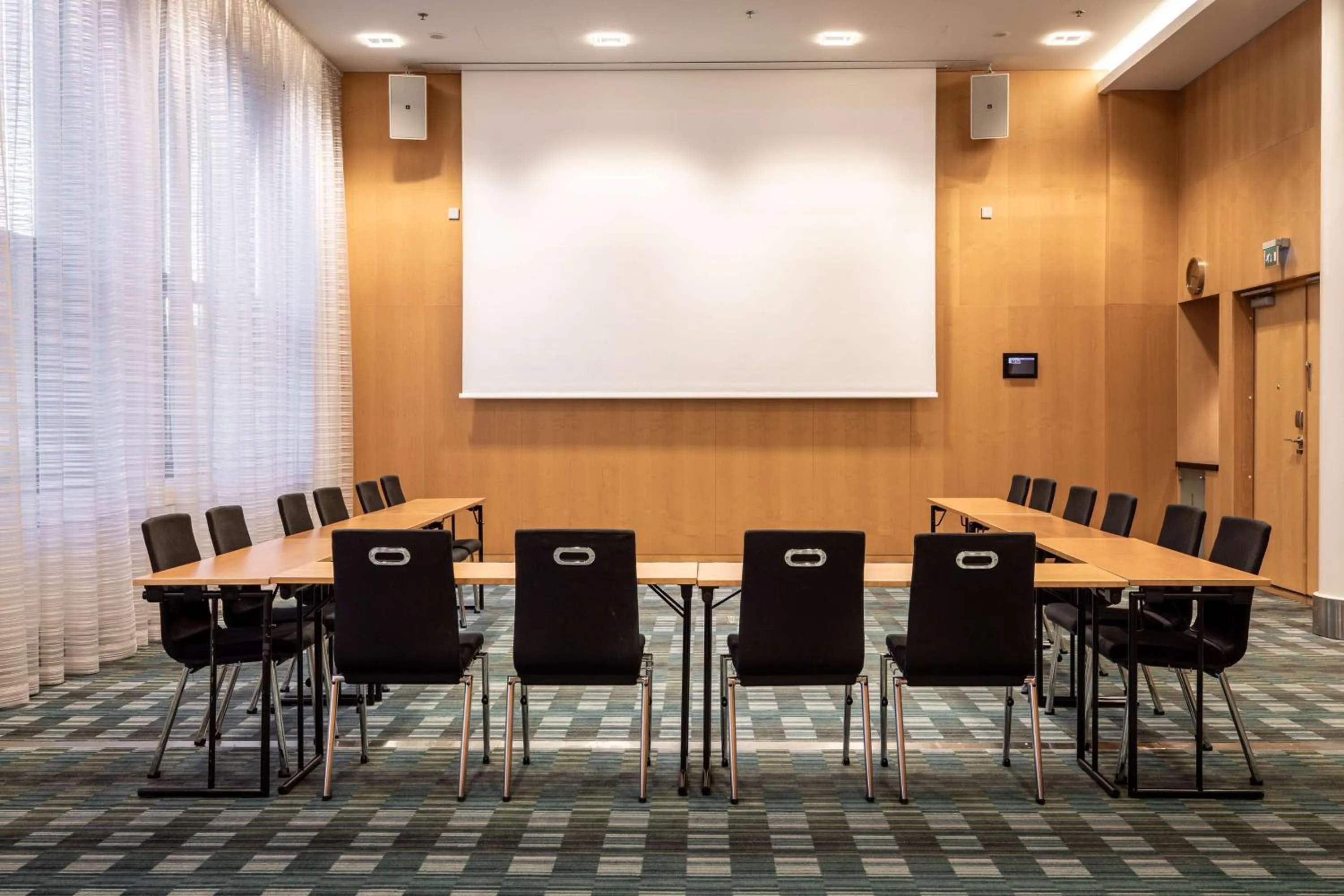 Meeting/conference room in Hilton Helsinki Airport