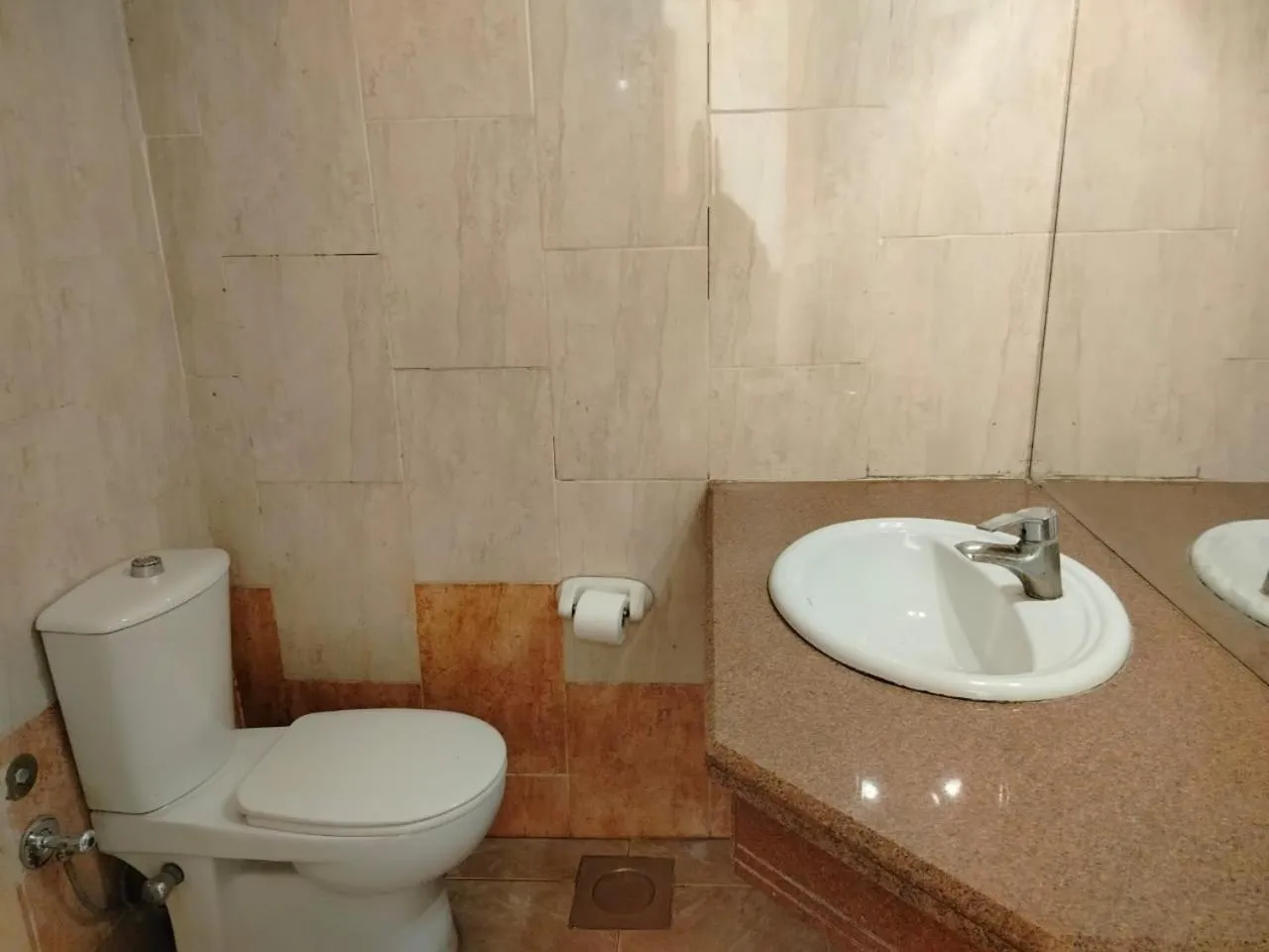 Eiffel Hotel Hurghada