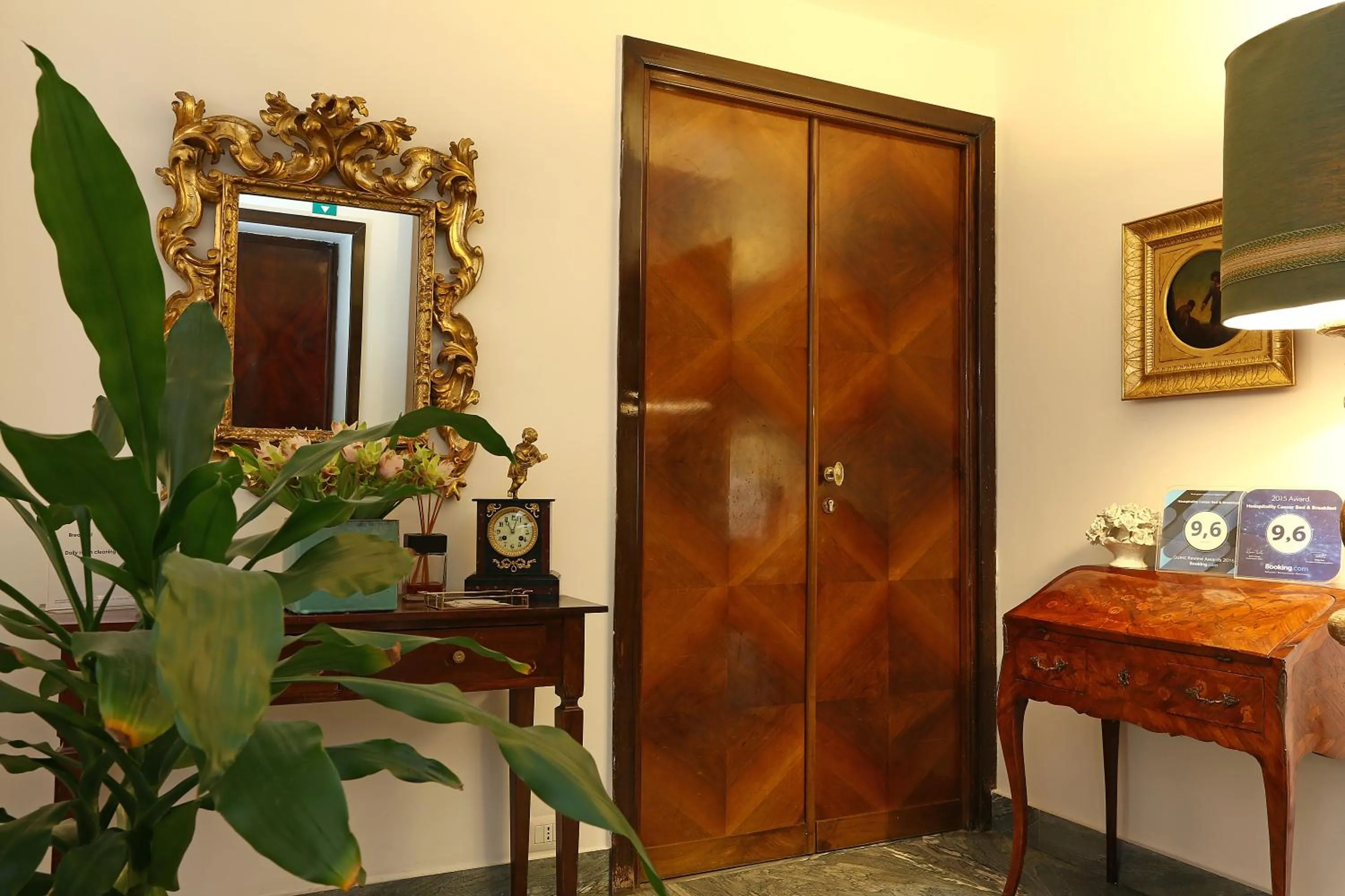 Communal lounge/ TV room in Houspitality Caesar Bed & Breakfast