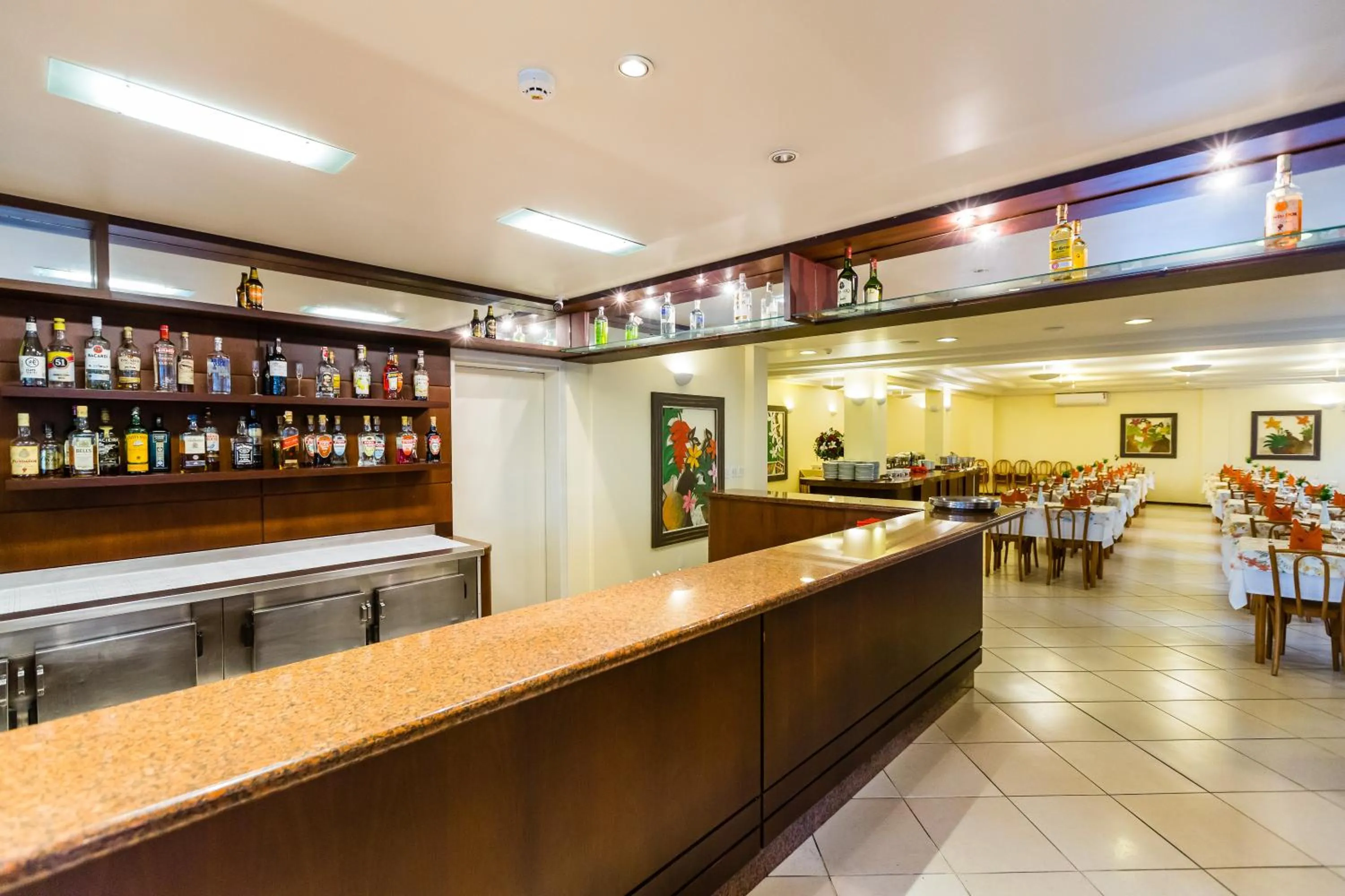 Restaurant/places to eat in Hotel Vila do Farol