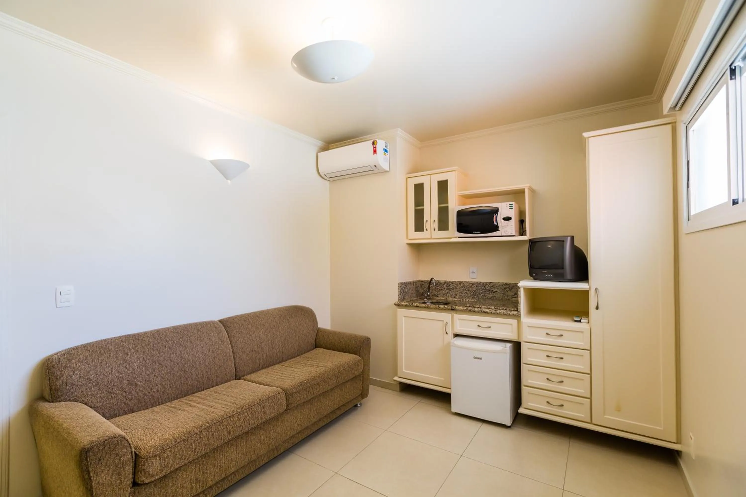 TV and multimedia in Hotel Vila do Farol