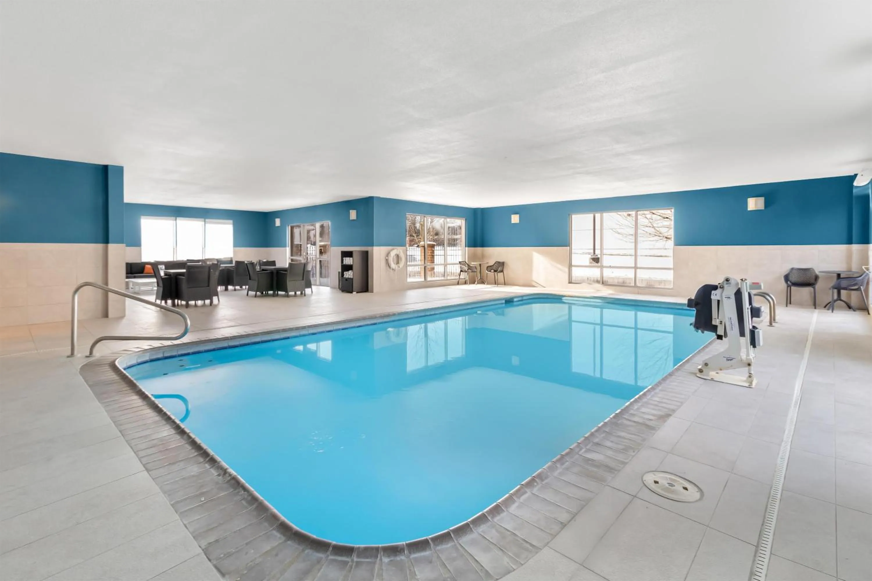 Pool view in Hampton Inn & Suites New Castle, PA