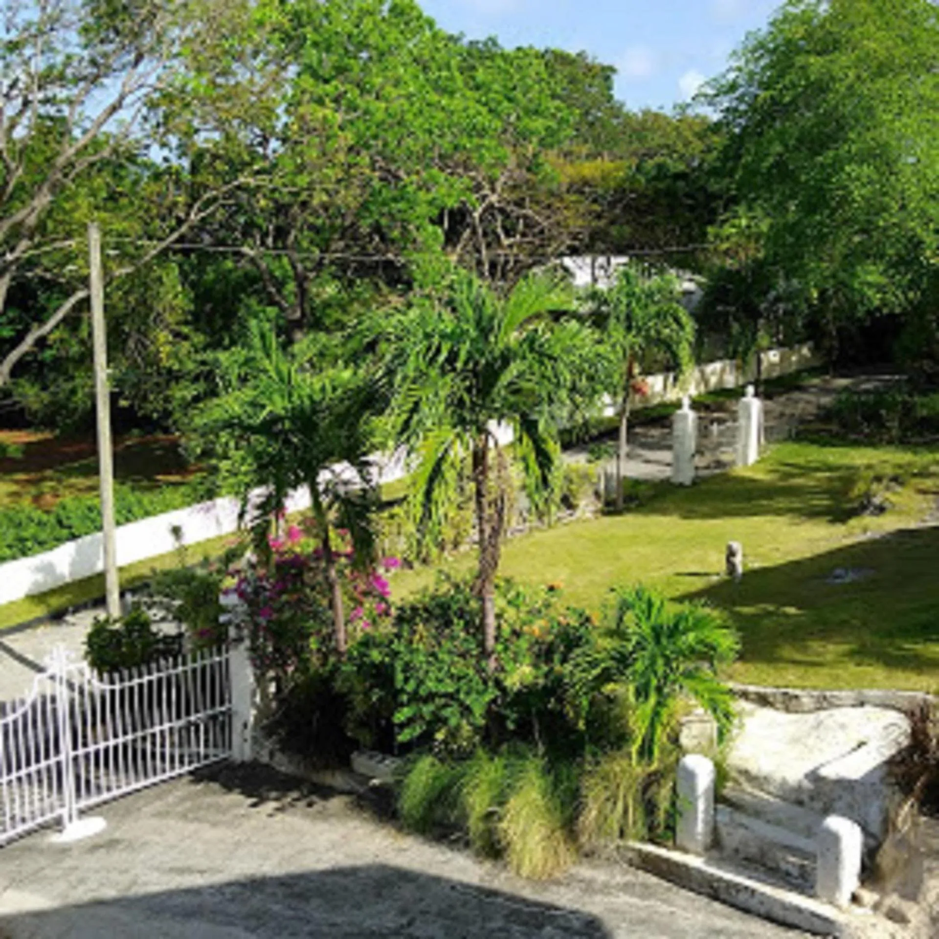 Facade/entrance in Sea Symphony Villa