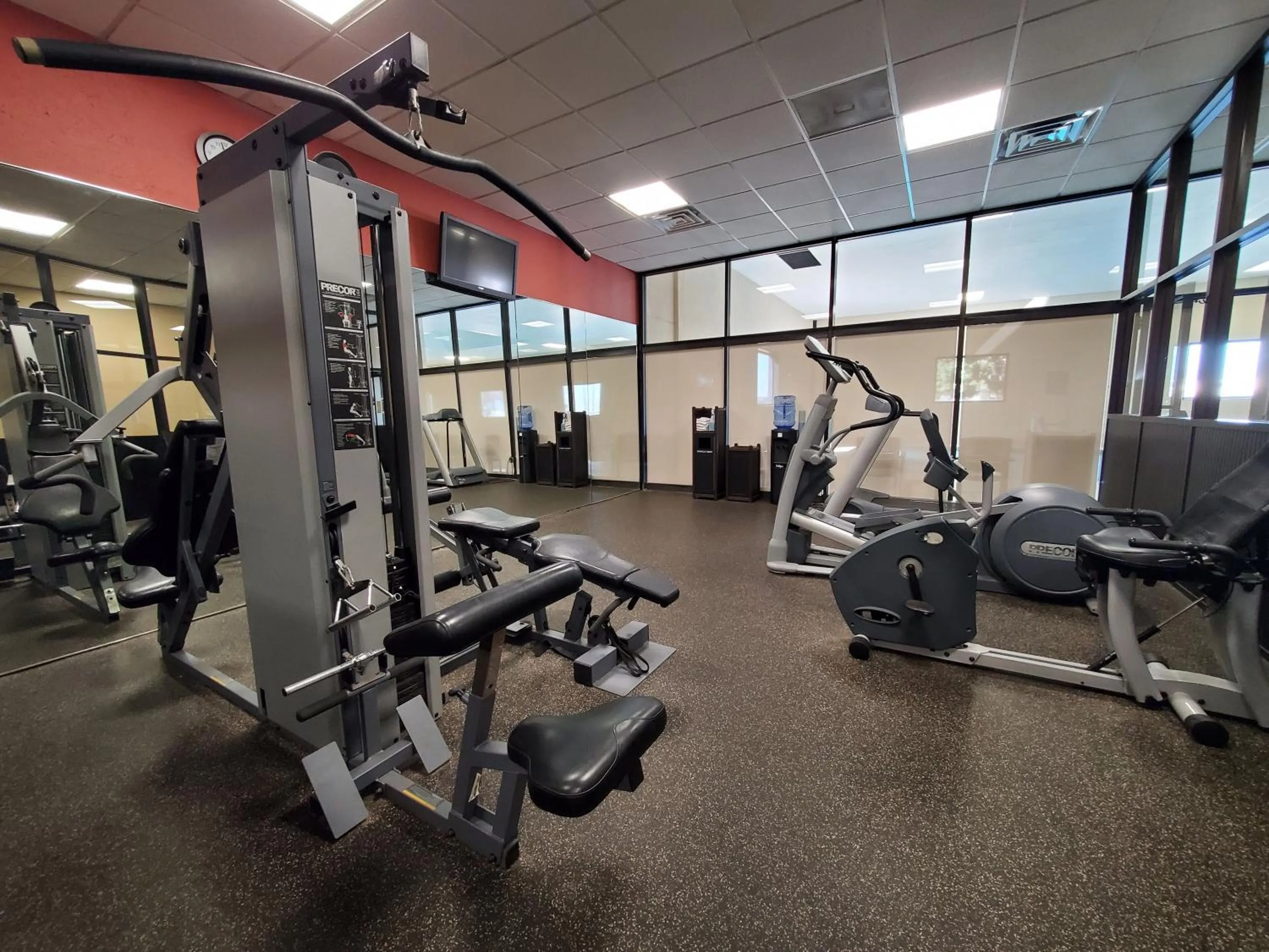 Fitness centre/facilities in Ramkota Hotel Watertown