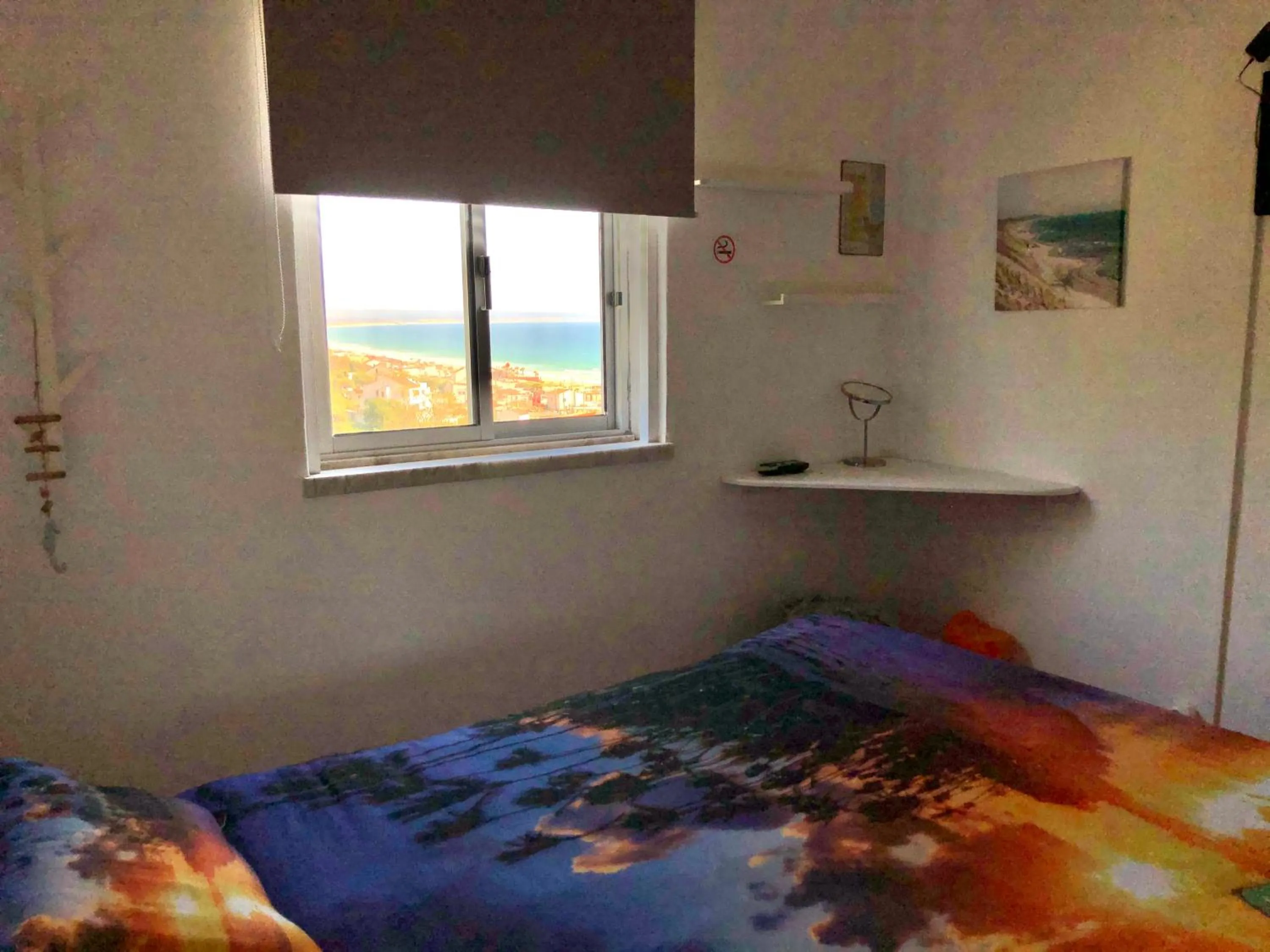 Bed in Fonte da Telha Beach Hostel