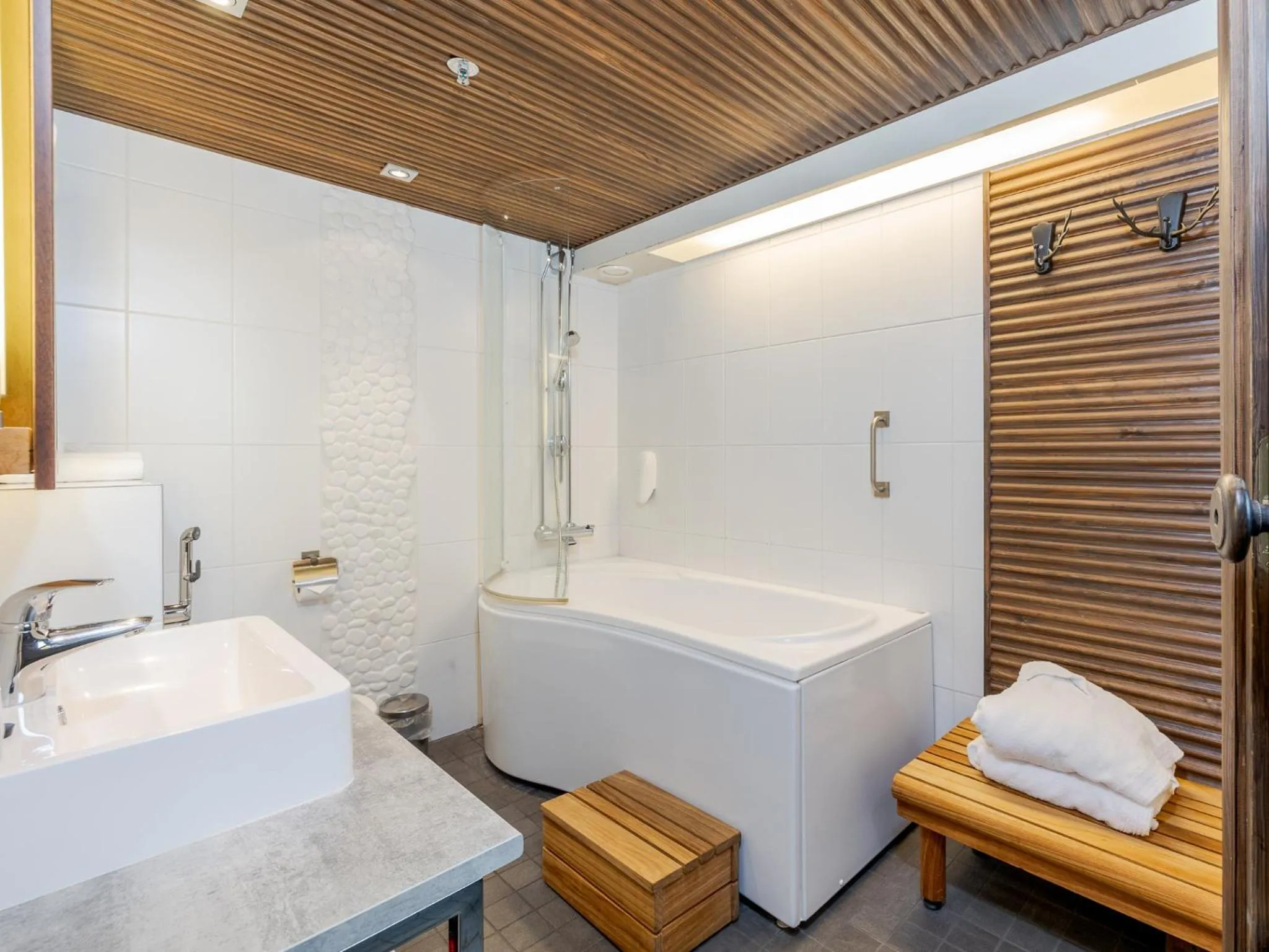 Shower in Santa's Hotel Santa Claus