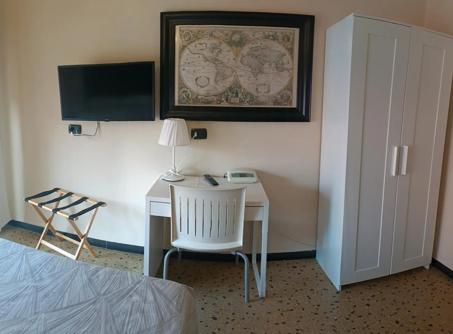 Bed in Hotel Elisabetta