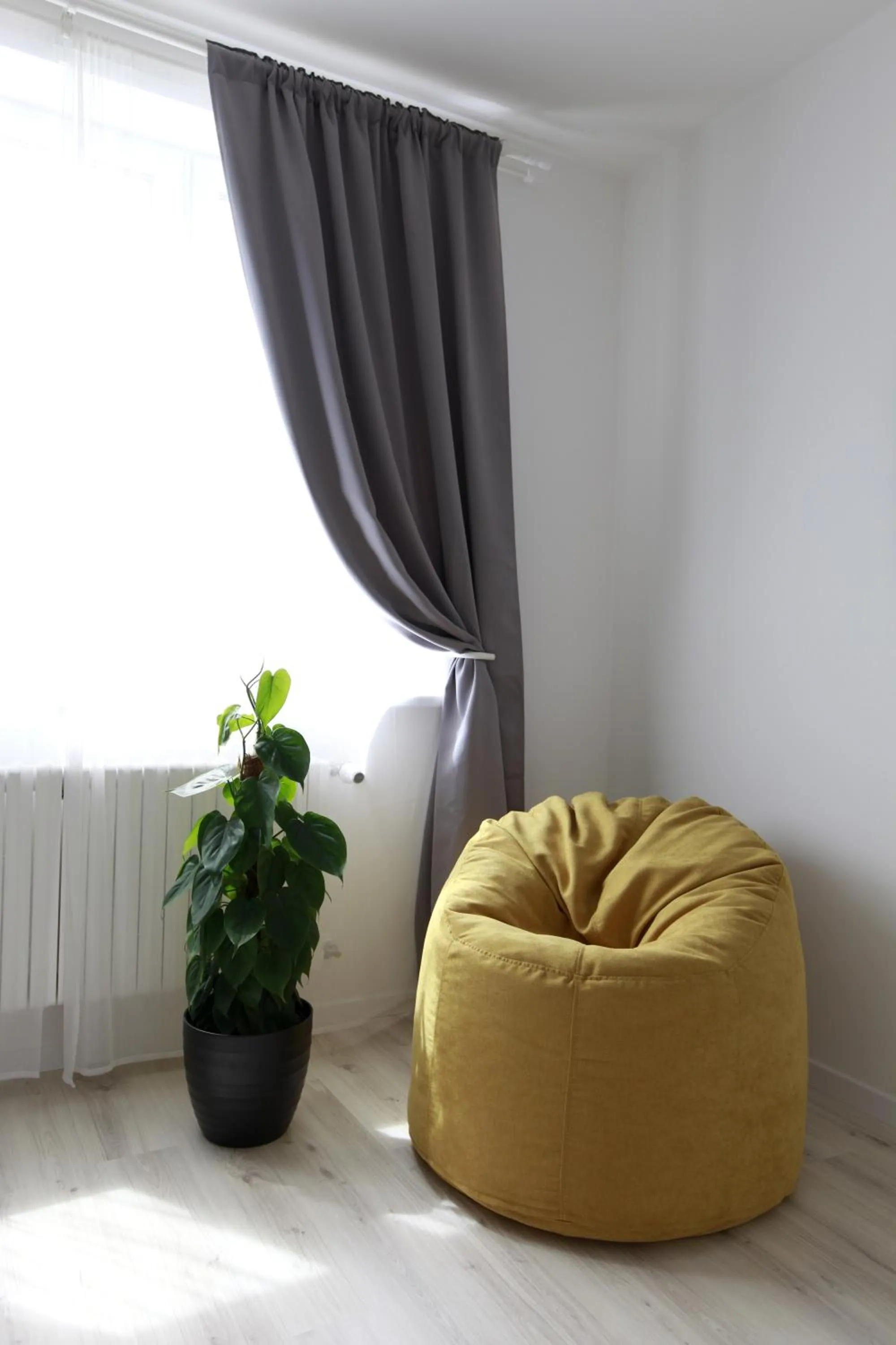 Seating area in City Center Best Place Apartments