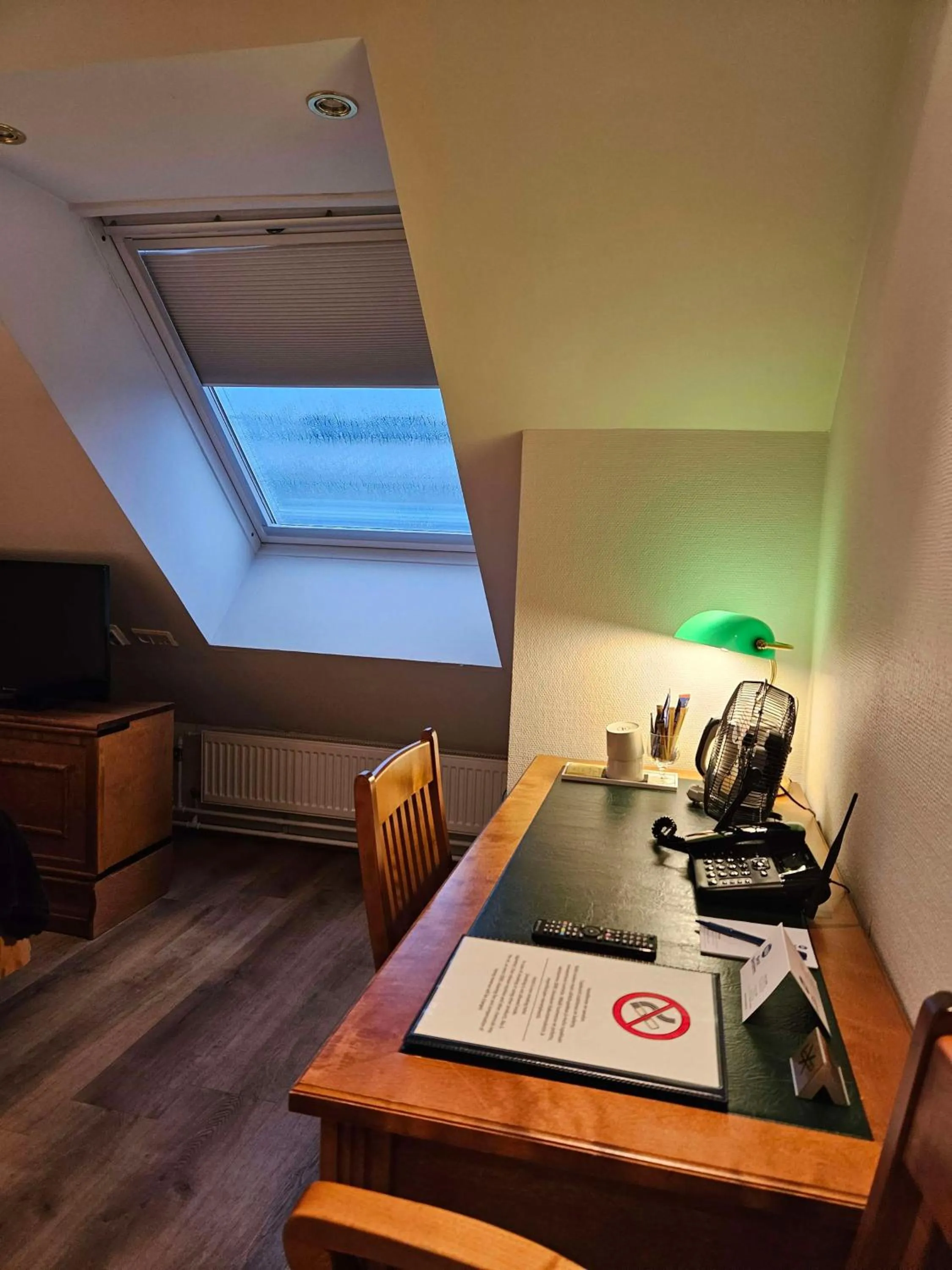 Bedroom in Best Western Hotel Apollo