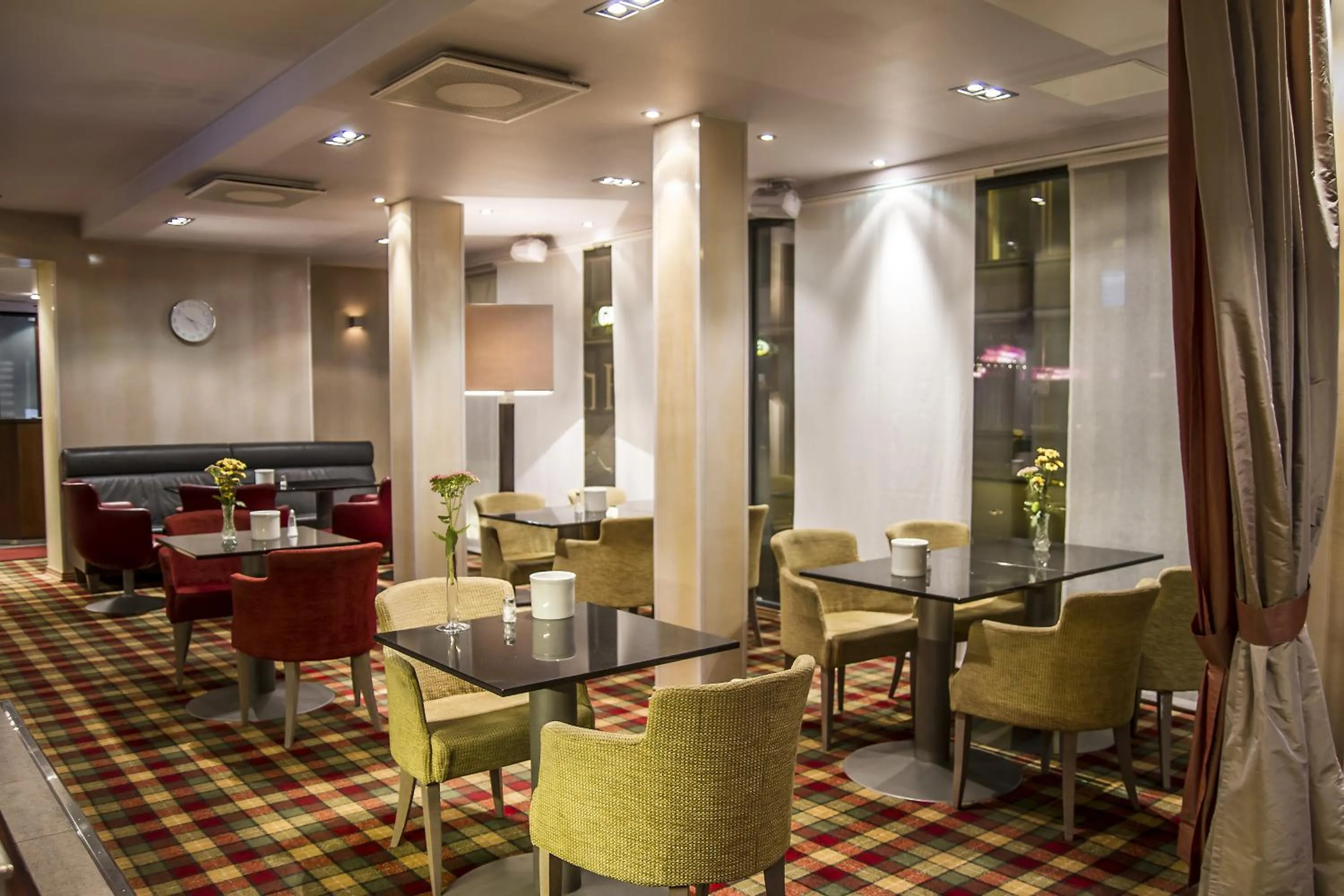 Restaurant/places to eat in Best Western Hotel Apollo