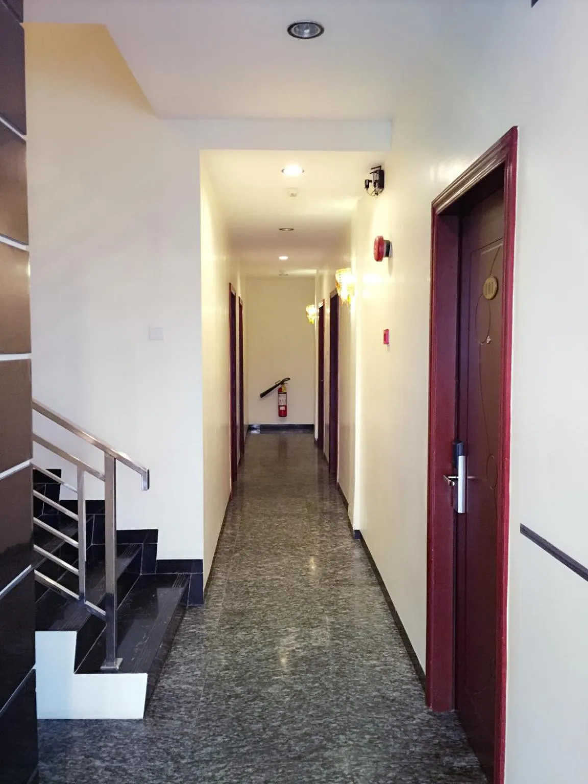 Area and facilities in De Best Hotel