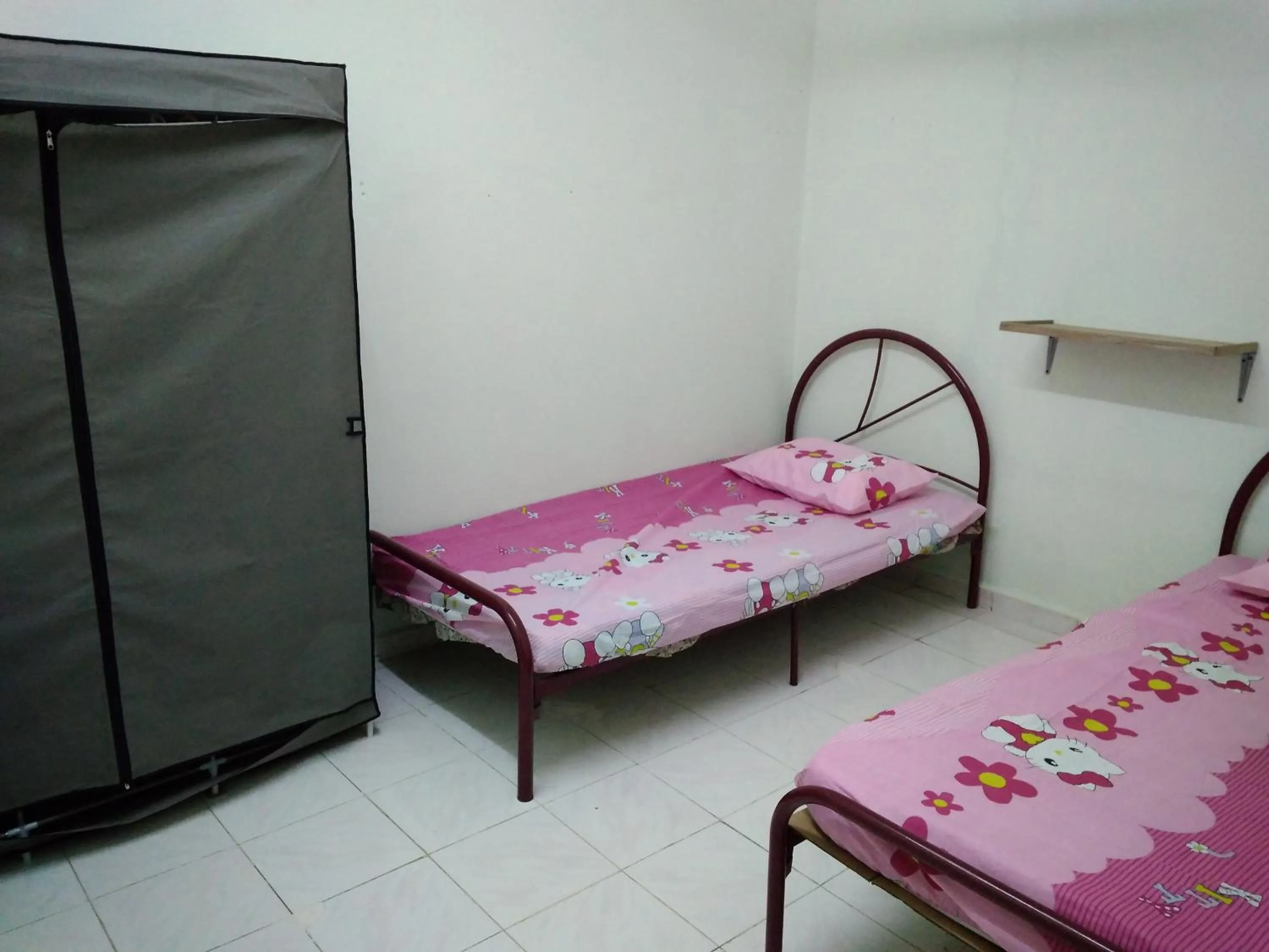 Three-Bedroom House in Bonda Guesthouse I