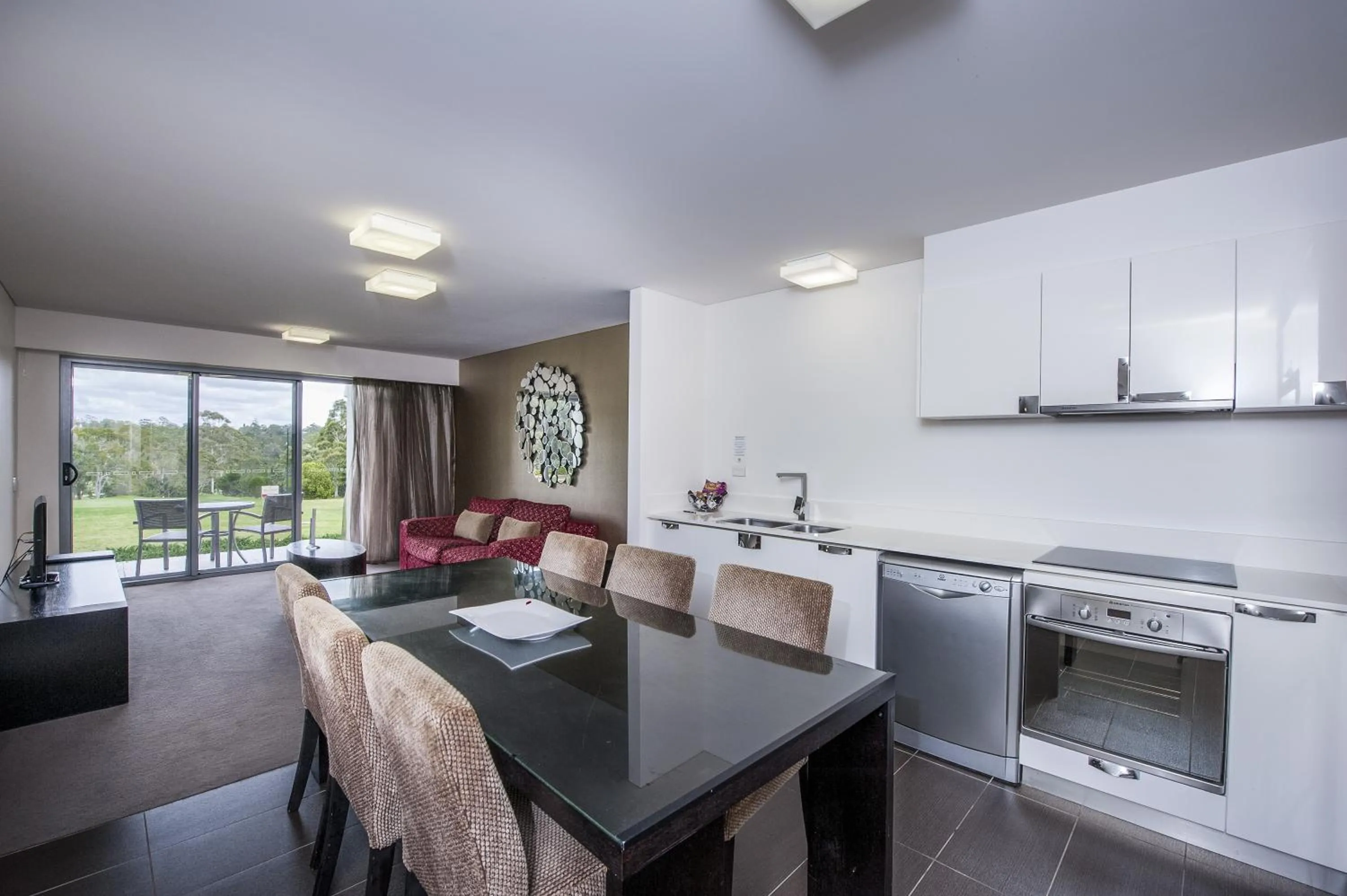 Day in City Golf Club Motel