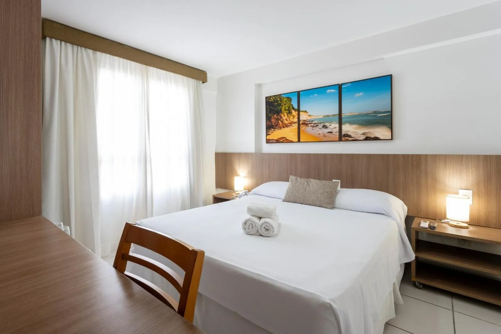 Bed in Villa Park Hotel