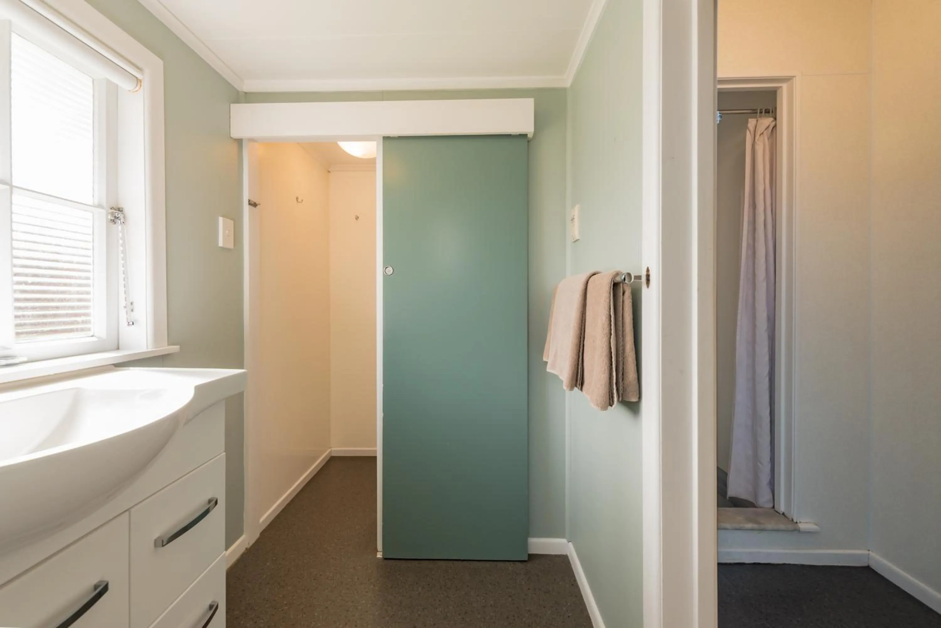 Bathroom in Averill Court Motel