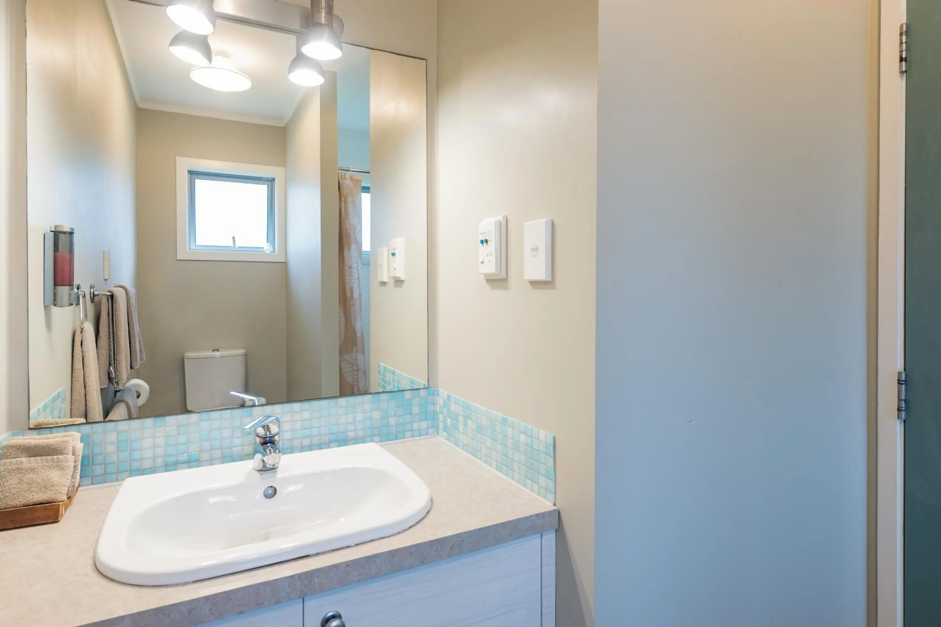 Bathroom in Averill Court Motel