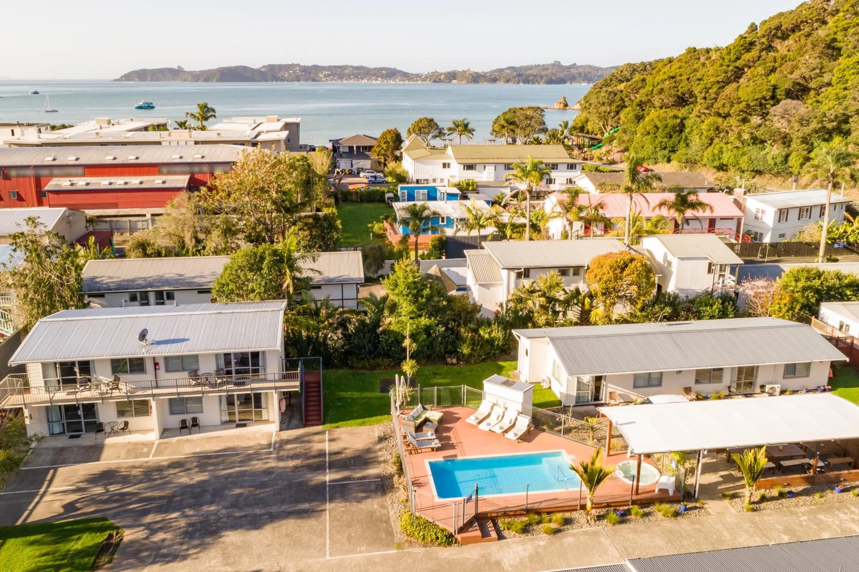 Swimming pool in Averill Court Motel