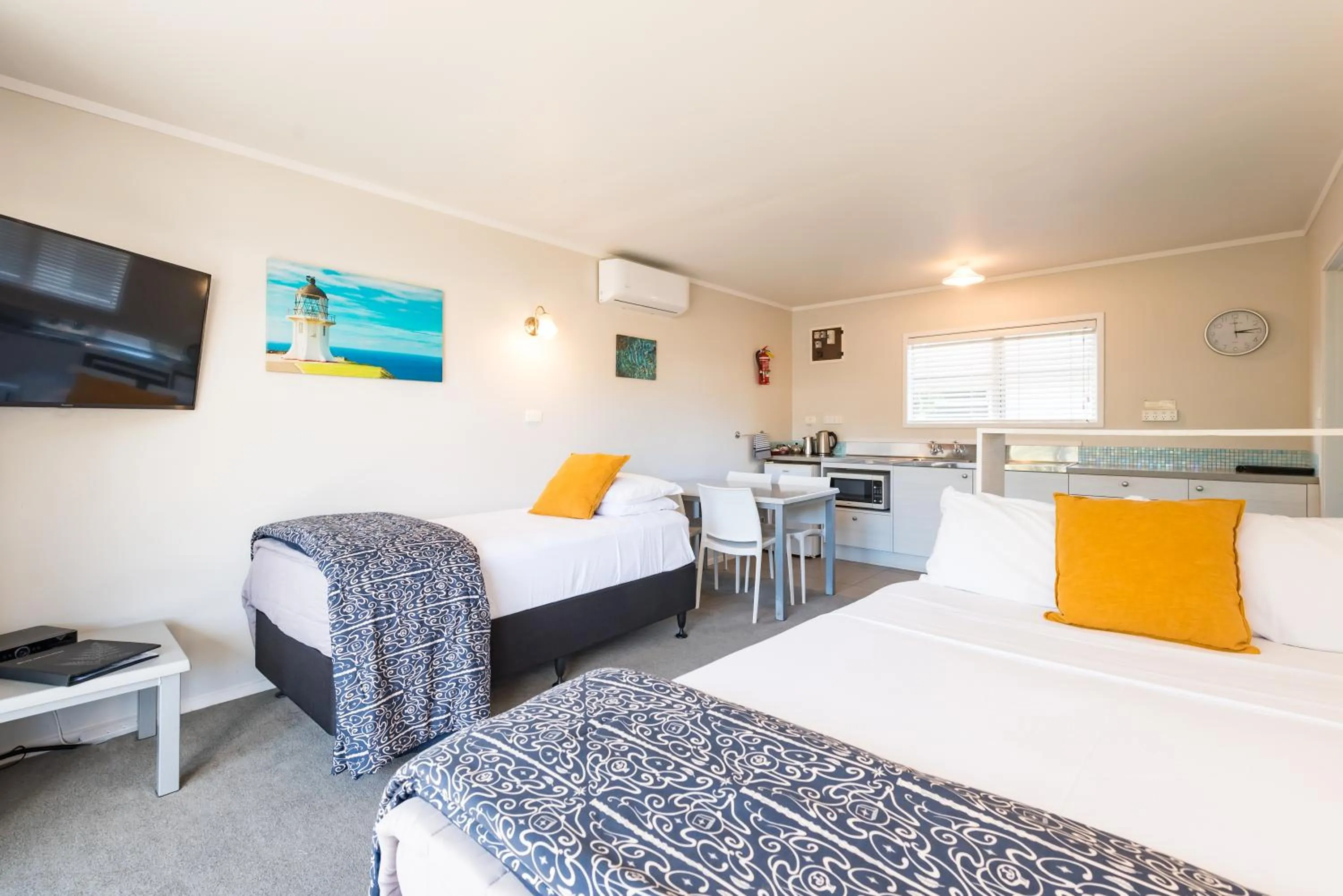 Bed in Averill Court Motel