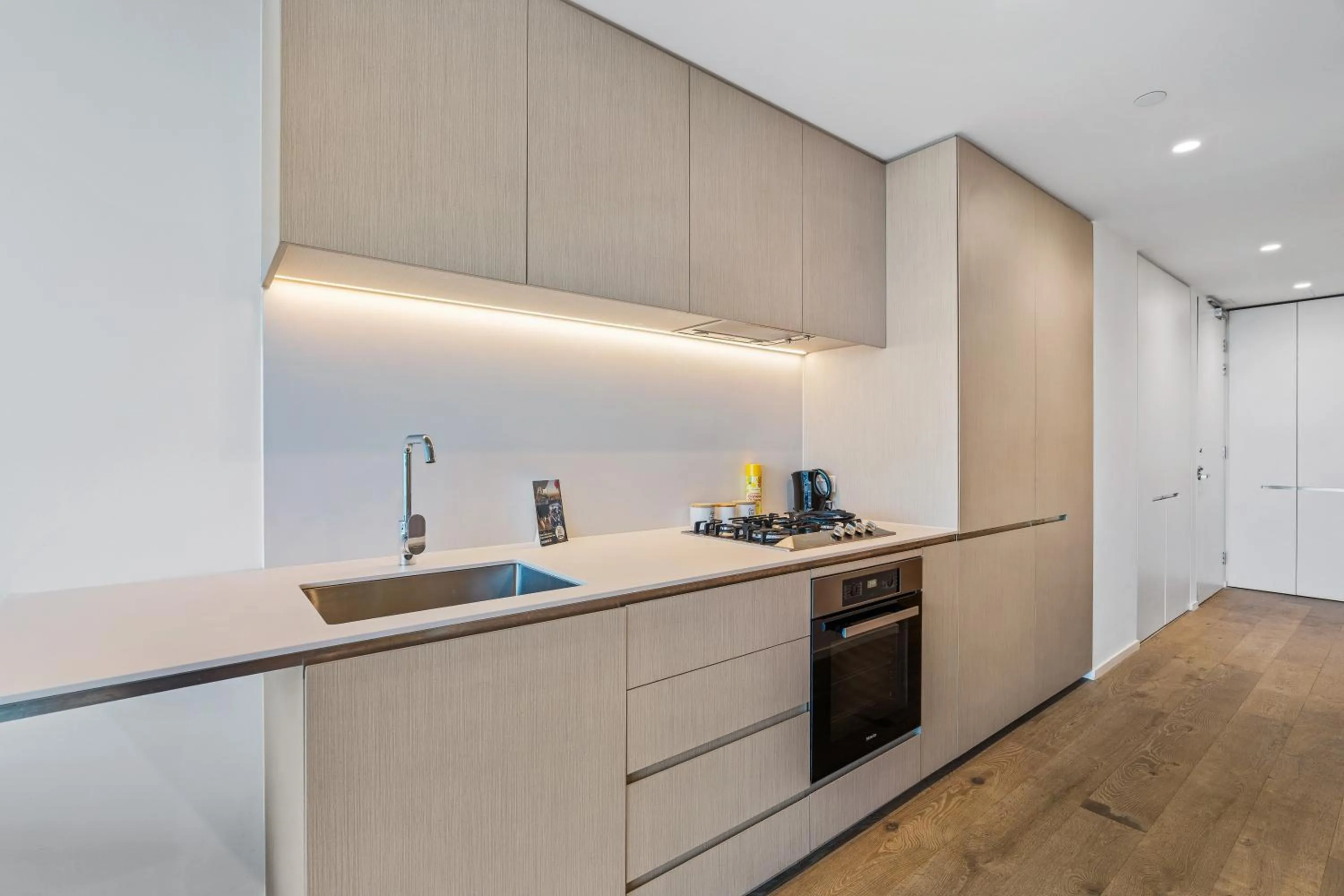 Kitchen or kitchenette in CLLIX Australia 108 Apartments