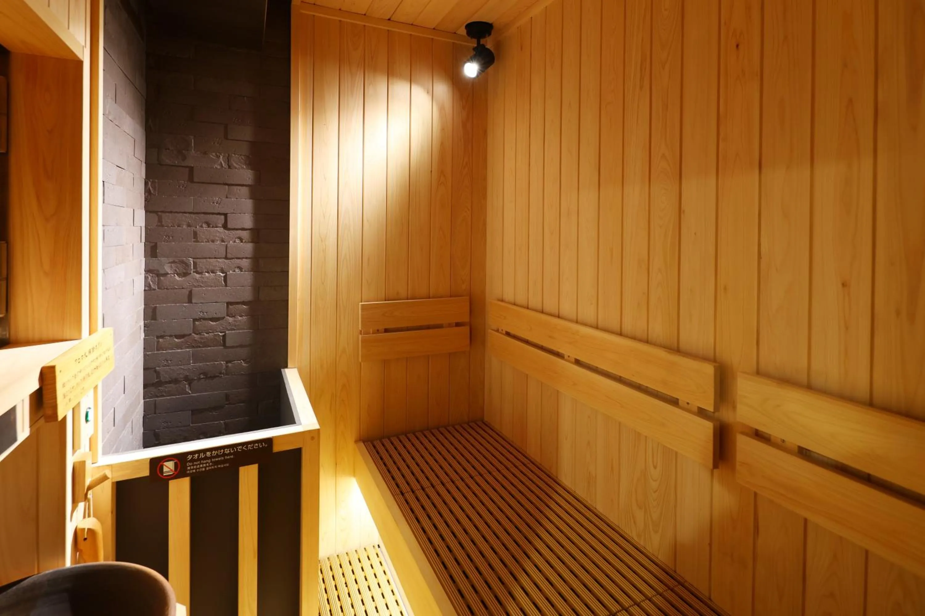 Sauna in global cabin Yokohama Chinatown