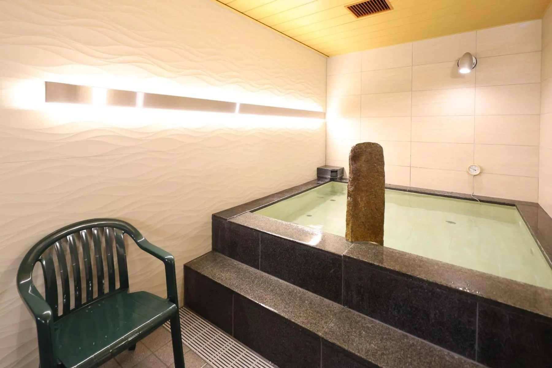 Bathroom in global cabin Yokohama Chinatown