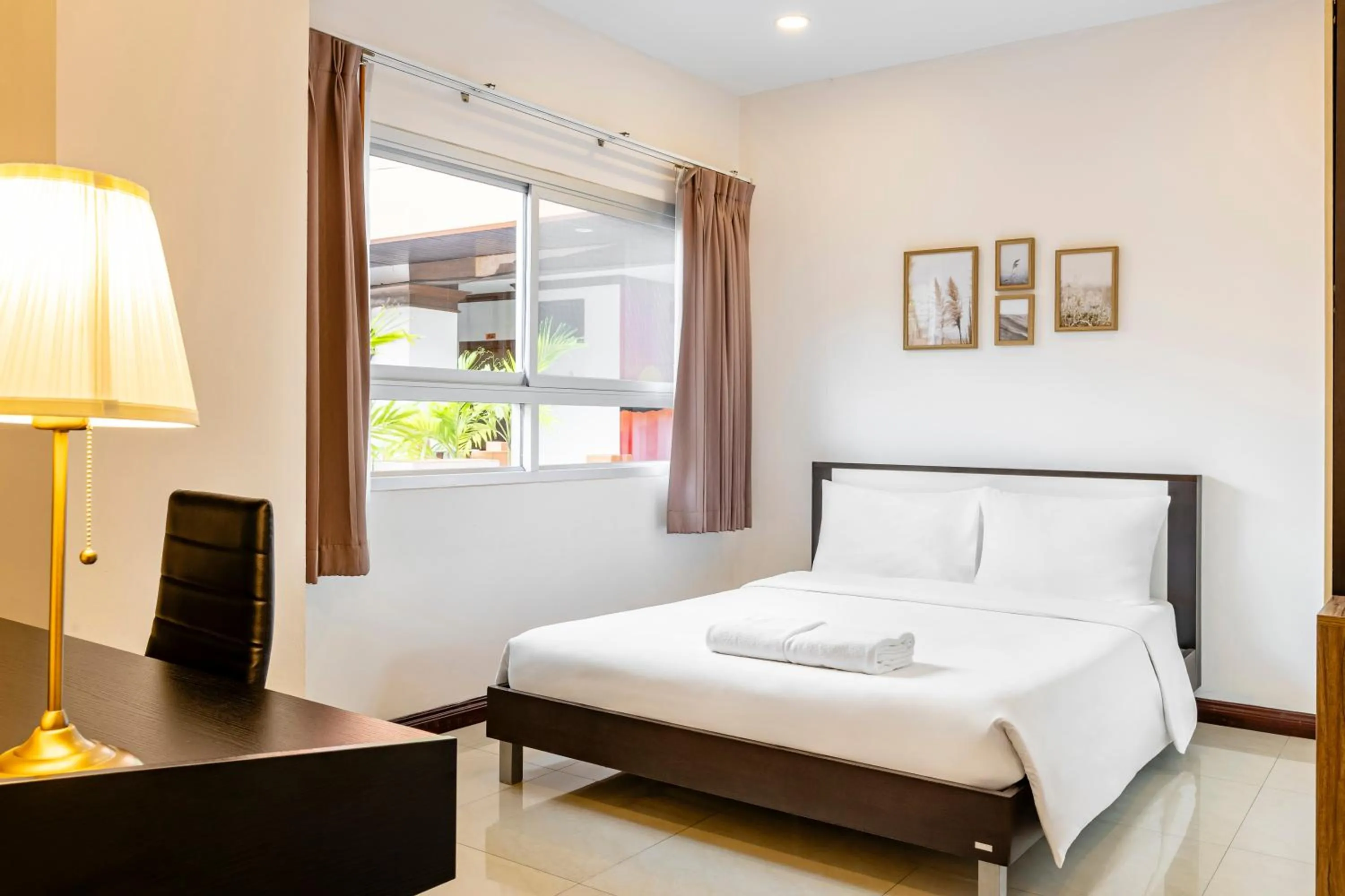 Bedroom, Bed in Teja Hotel